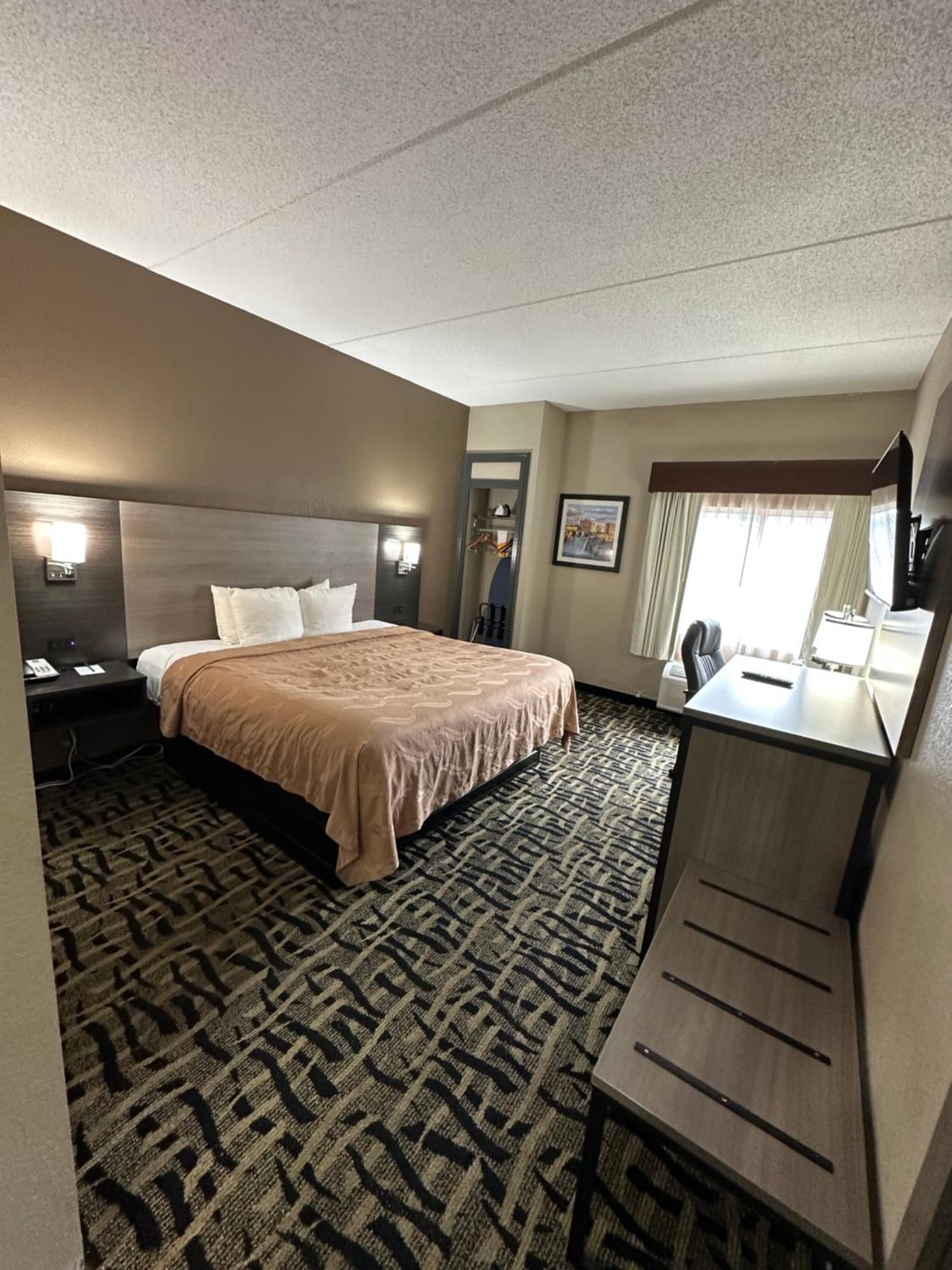King Room - Disability Access/Non-Smoking