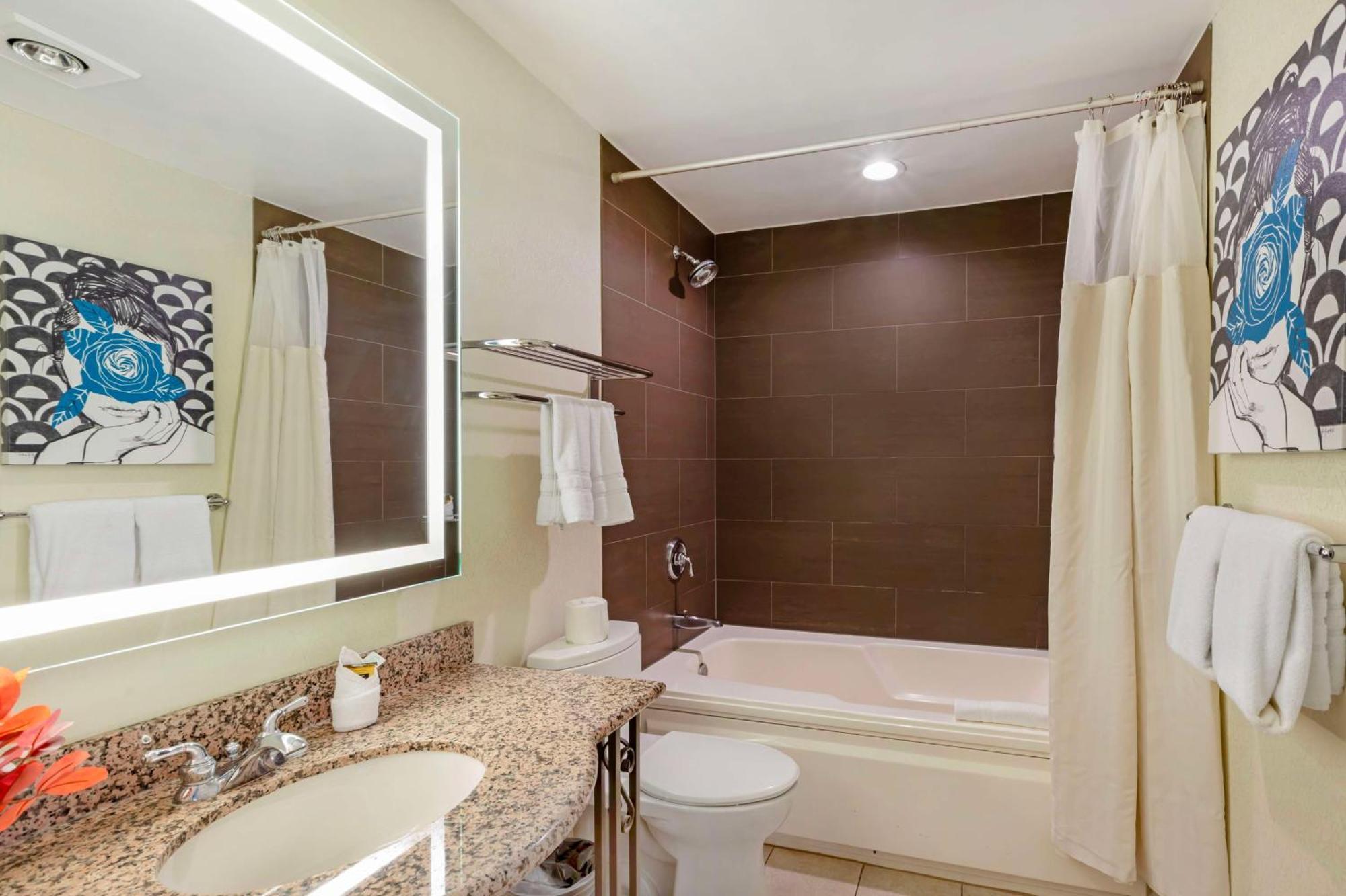 King Room with Jacuzzi