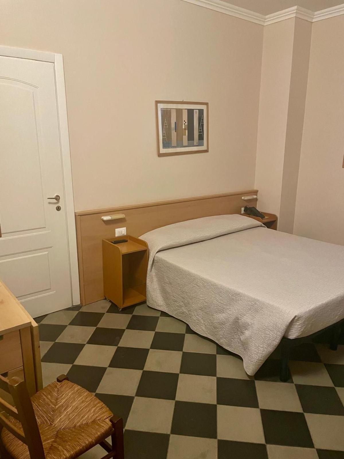 Single Room,1620981401:JPEG
