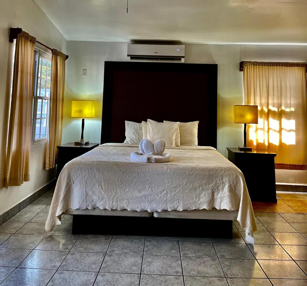 Queen Room with Sea View