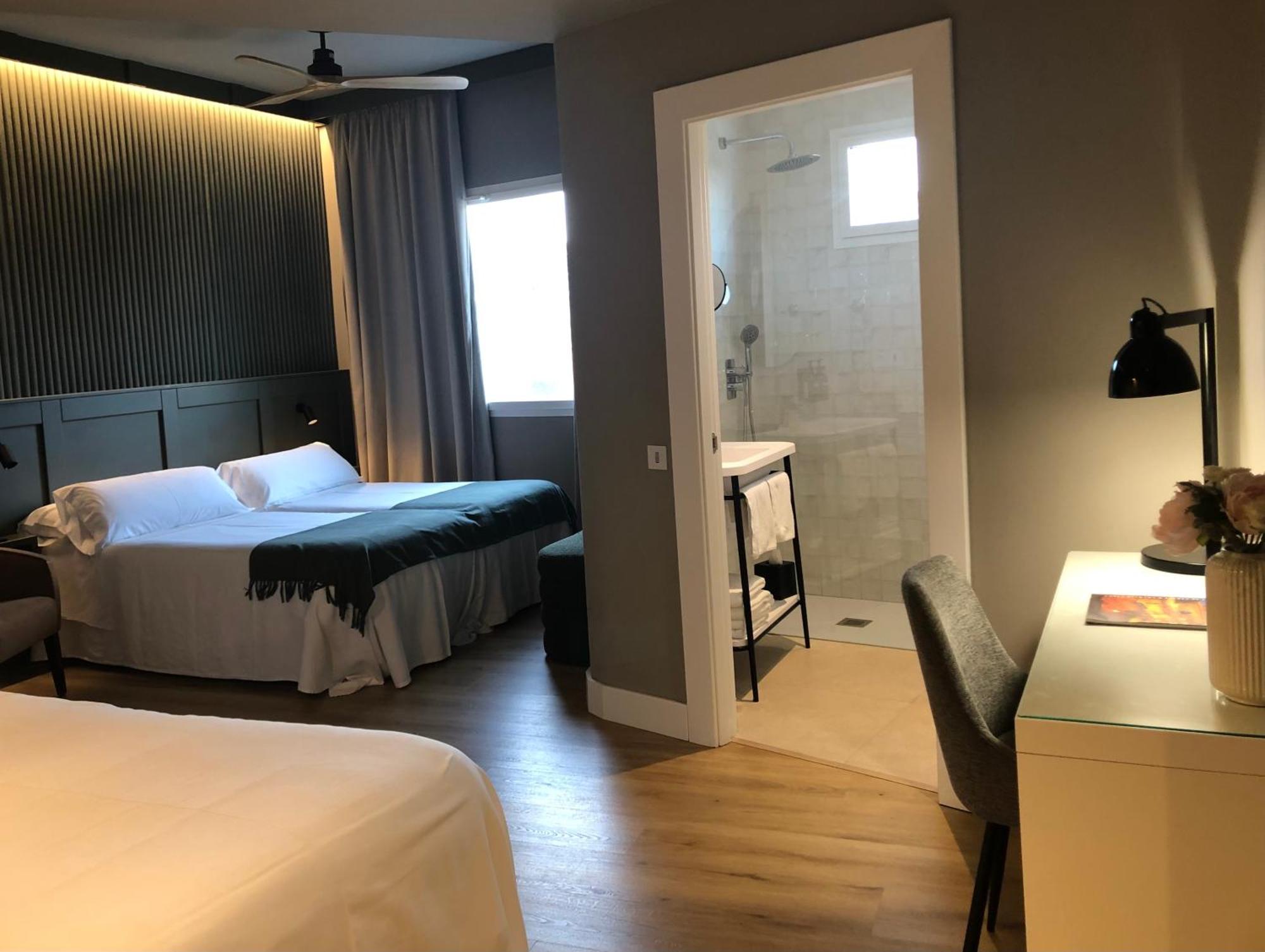 Dreibettzimmer