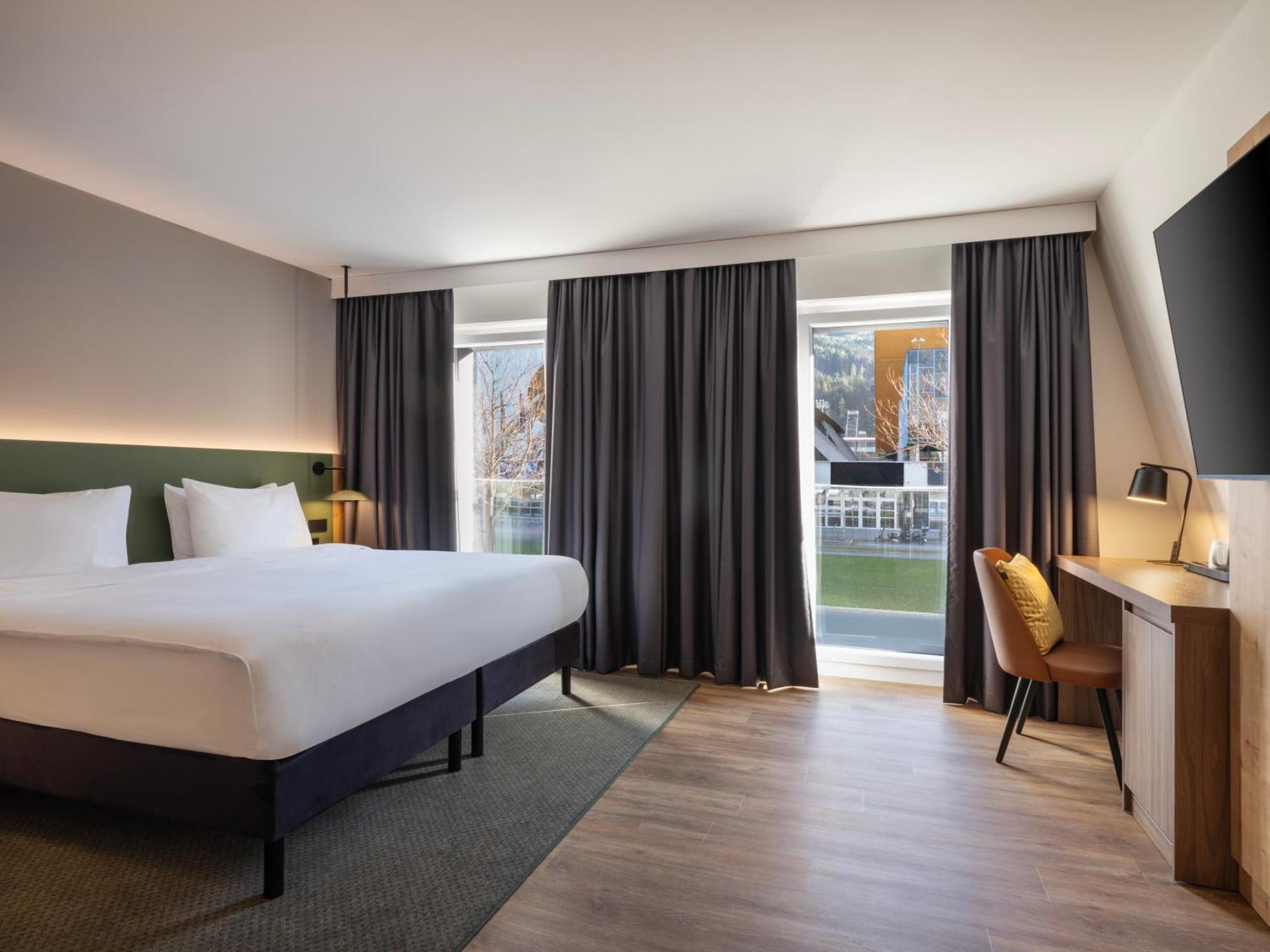 Kamer met Kingsize Bed - Geschikt voor Gasten met een Lichamelijke Beperking
