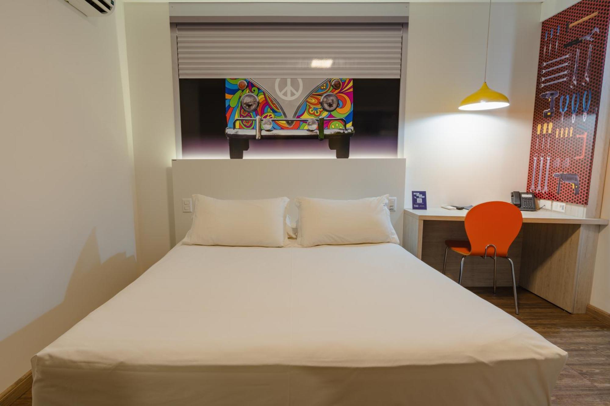 Quarto com Cama Queen-size