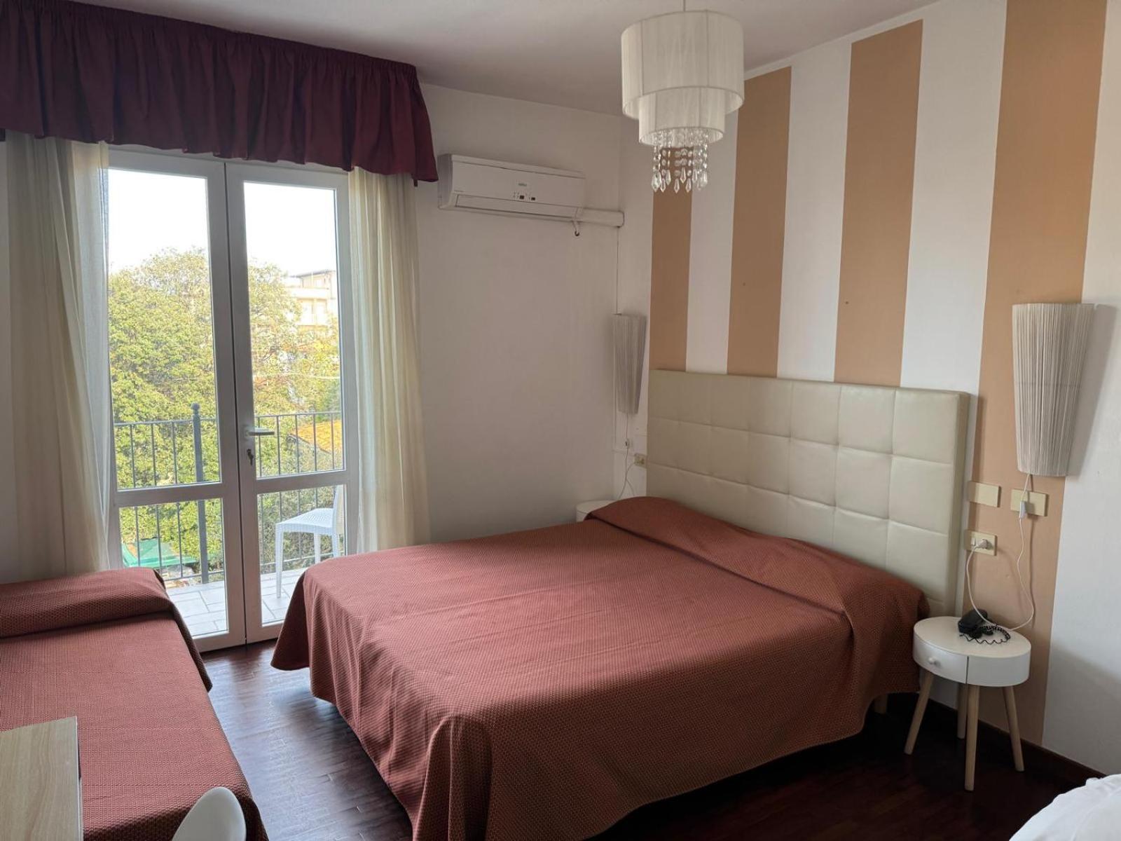 Dreibettzimmer