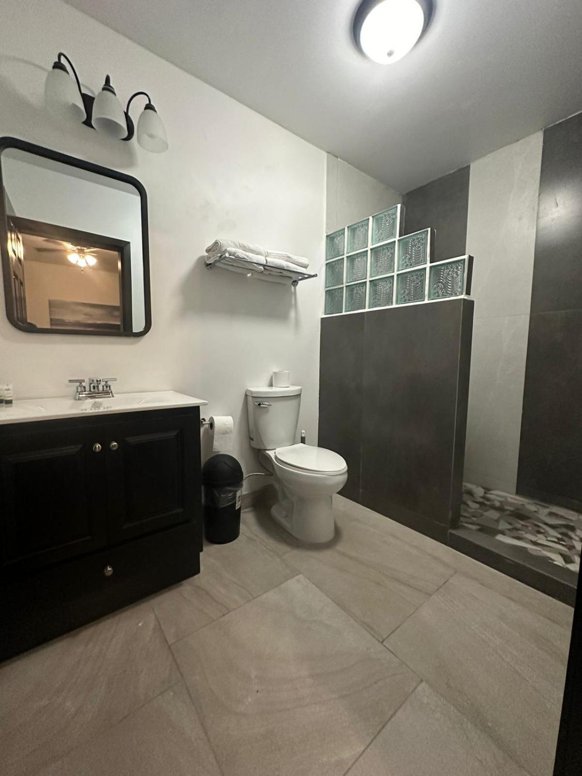 Double Room,1626436168:JPEG