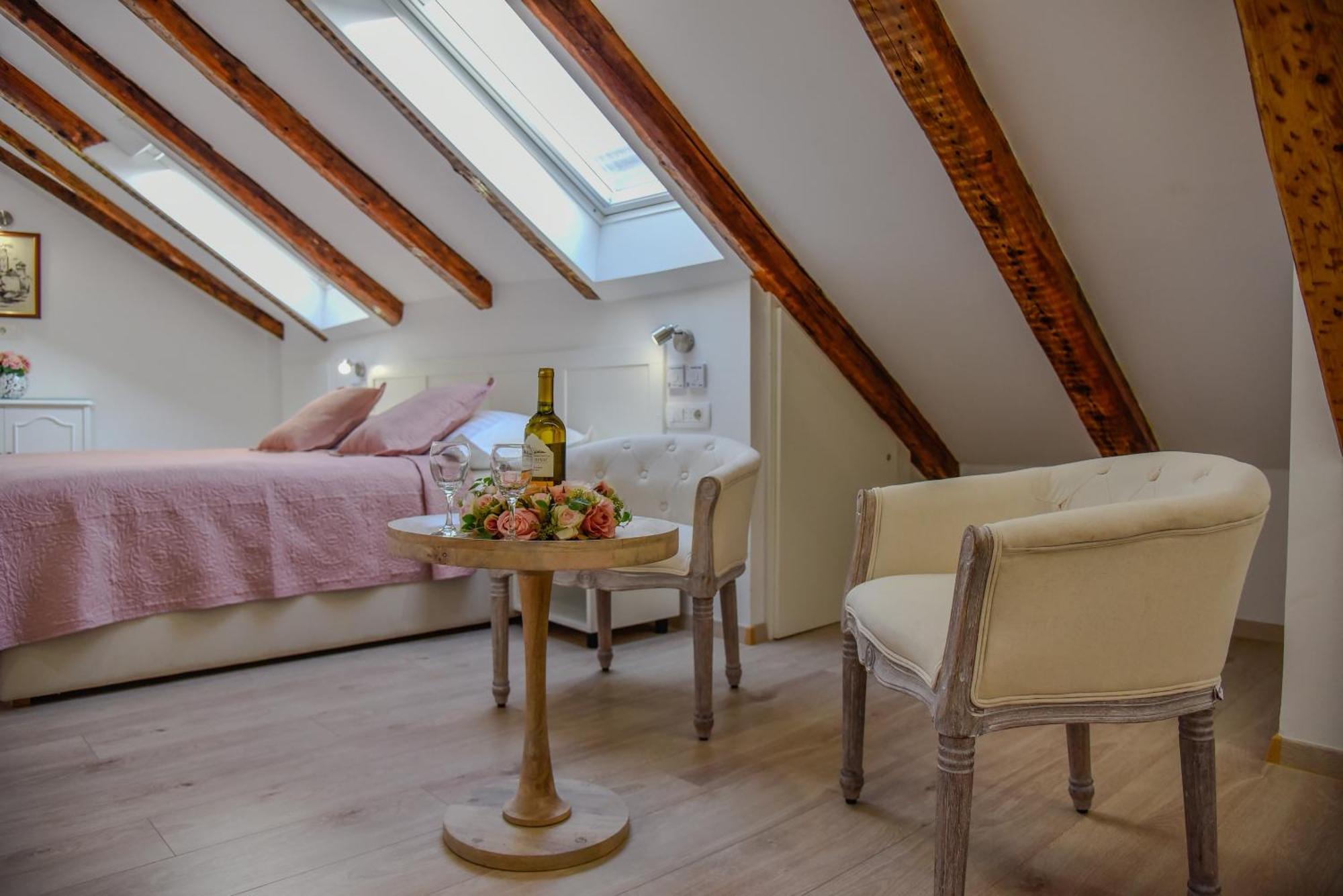 Deluxe Family Room - Annex Building