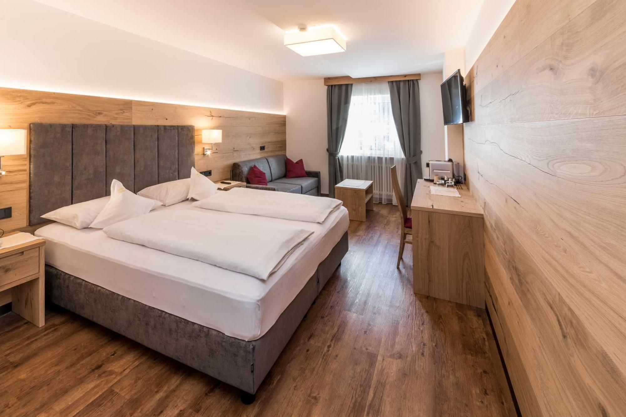 Standard Double or Twin Room,1629896517:JPEG