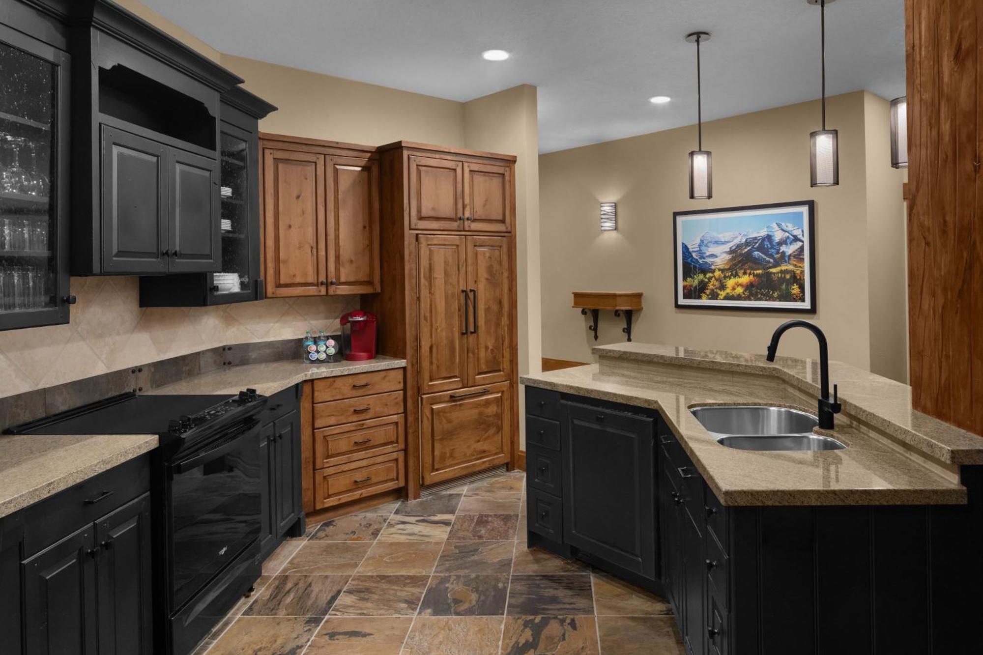 Grand Luxury 1 Bedroom Suite 1 King Sofa bed Fireplace,1630874970:JPEG