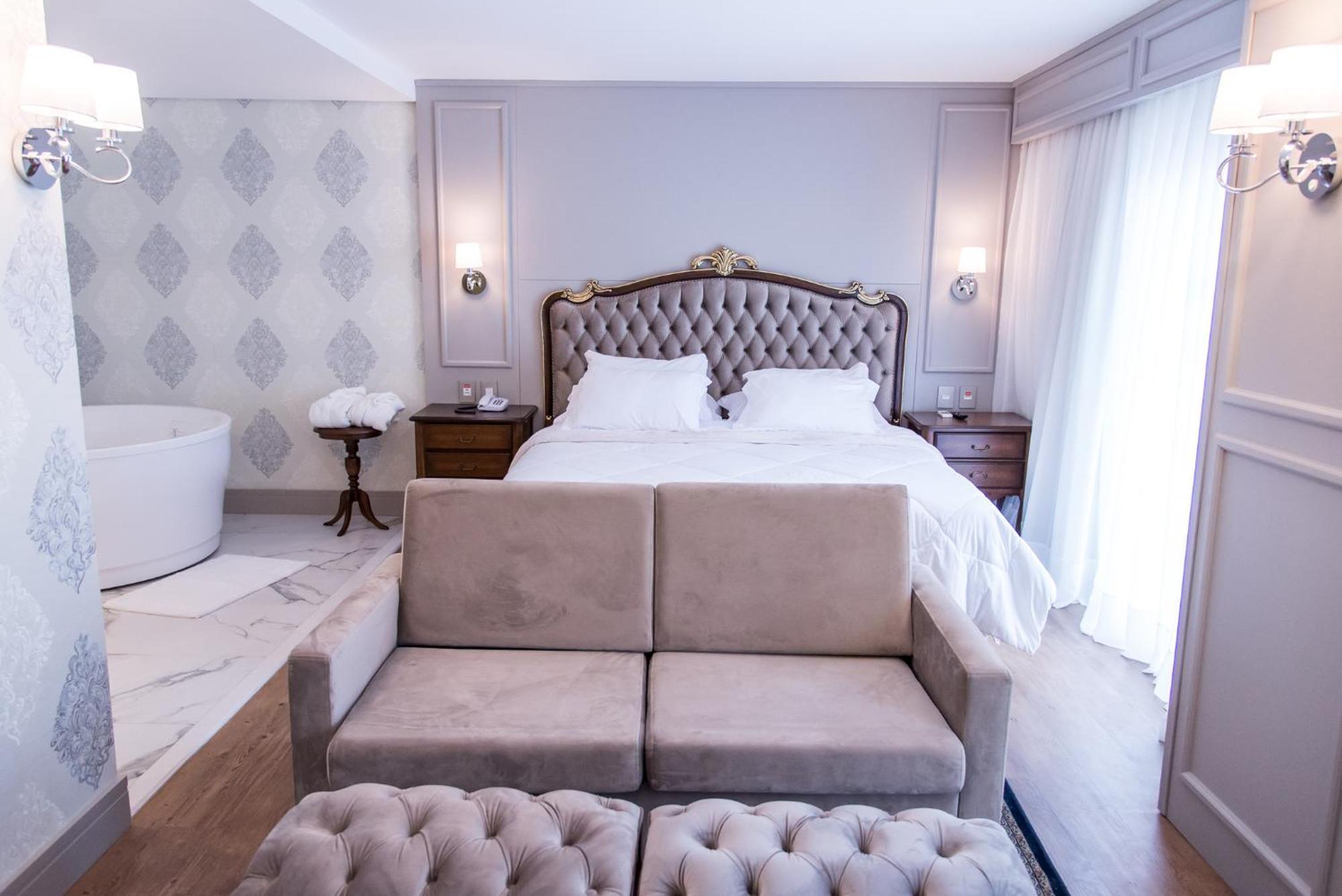 Deluxe Suite,1611192041:JPEG