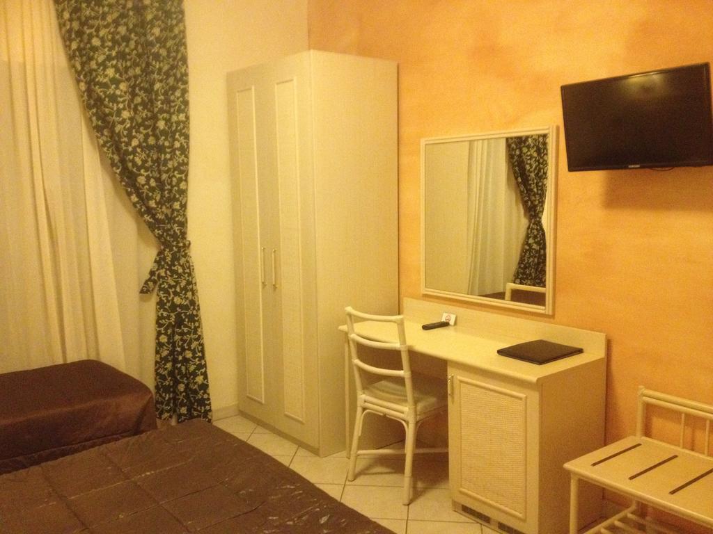 Triple Room,169425789:JPEG