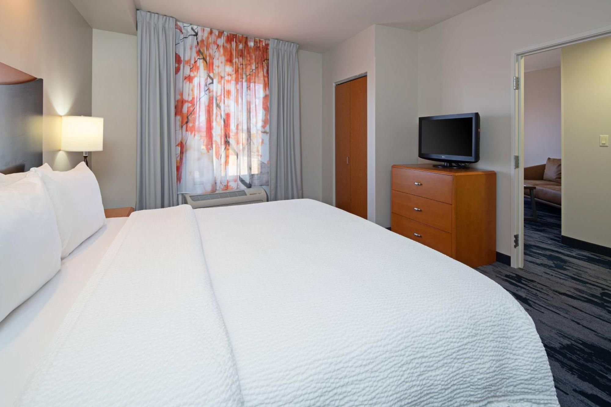 One-Bedroom King Suite,1632233169:JPEG