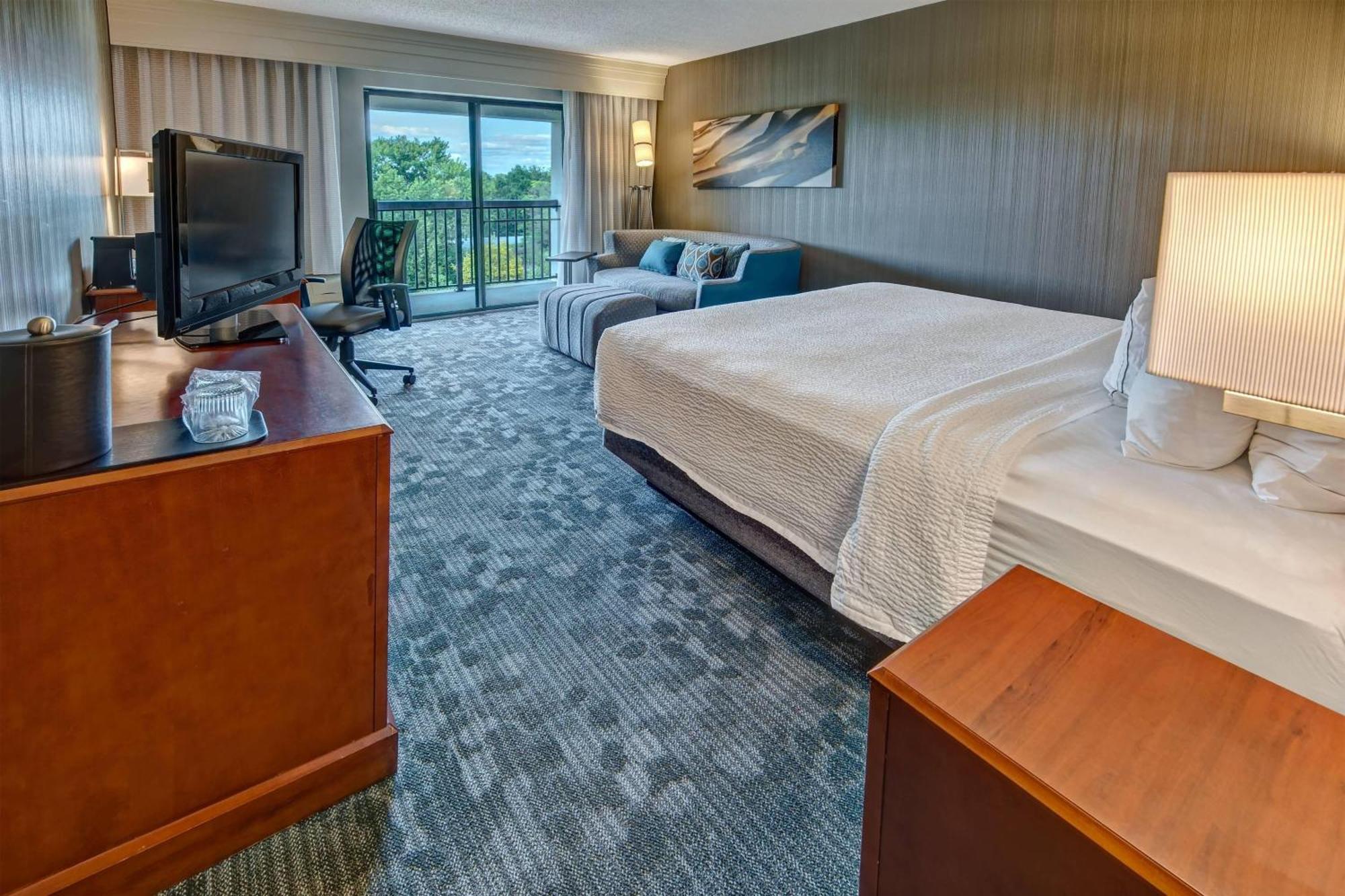 King Room with Balcony and Sofa Bed,1632240269:JPEG
