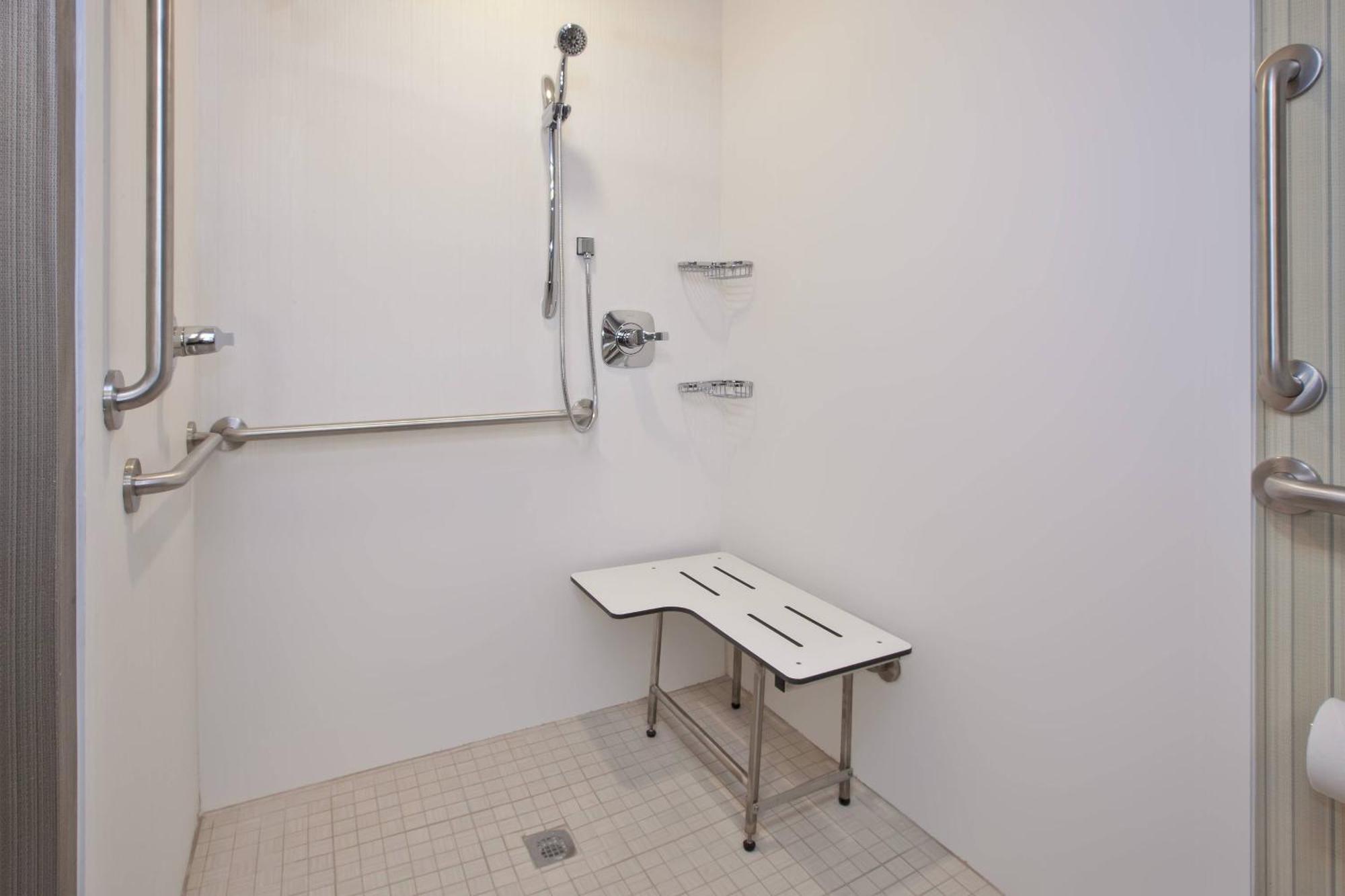 King Room Roll Shower Mobility Accessible,1632302697:JPEG