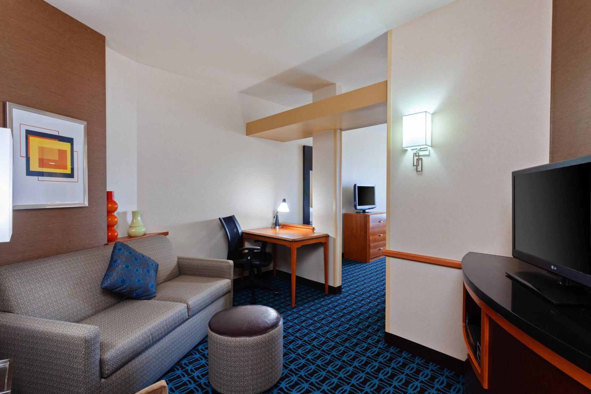 King Studio with Sofa Bed