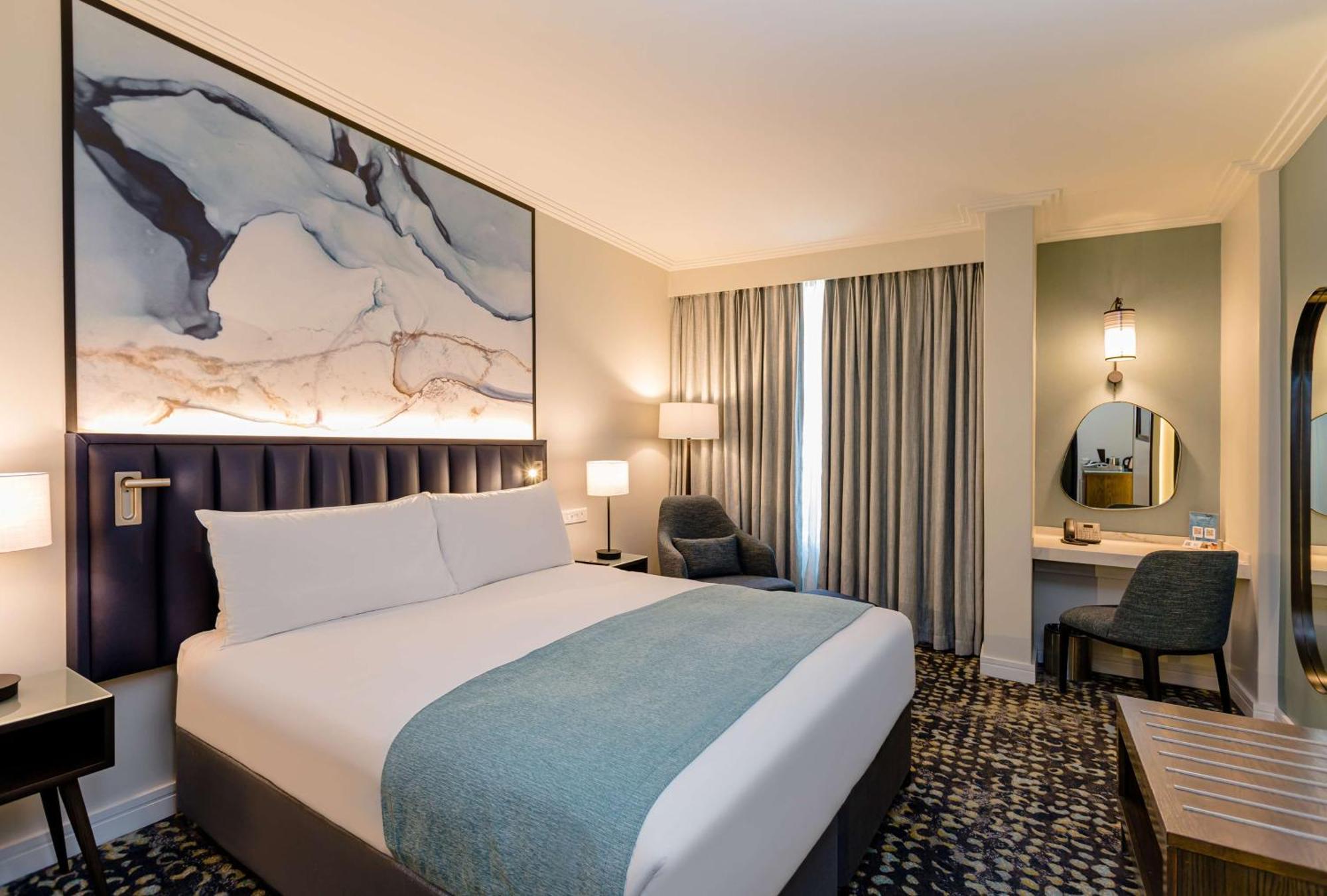 Standard Zimmer mit Kingsize-Bett