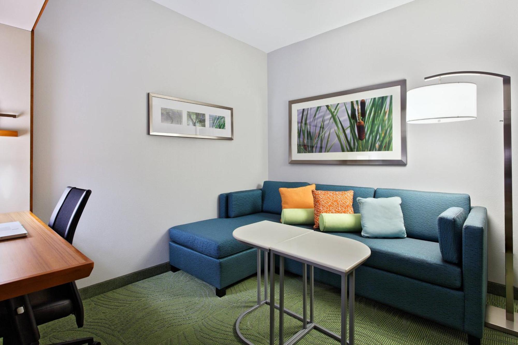 Queen Studio with Sofa Bed - Hearing Accessible,1633691518:JPEG