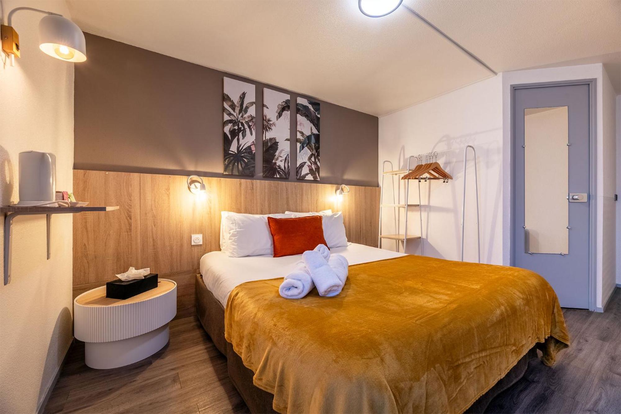 Double Room,1635244959:JPEG