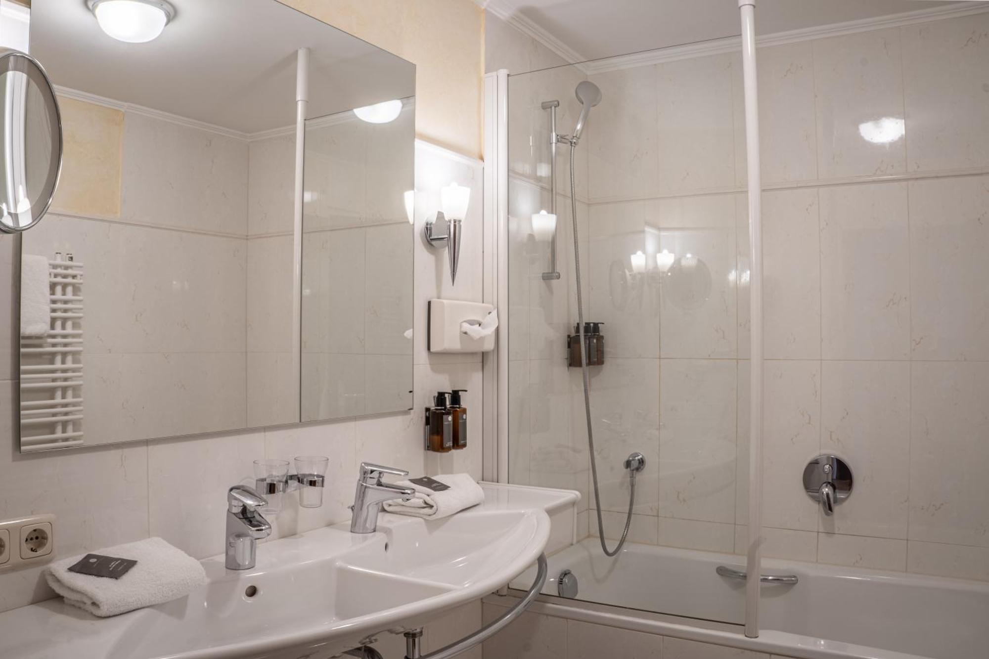 Superior Double Room,1643758510:JPEG