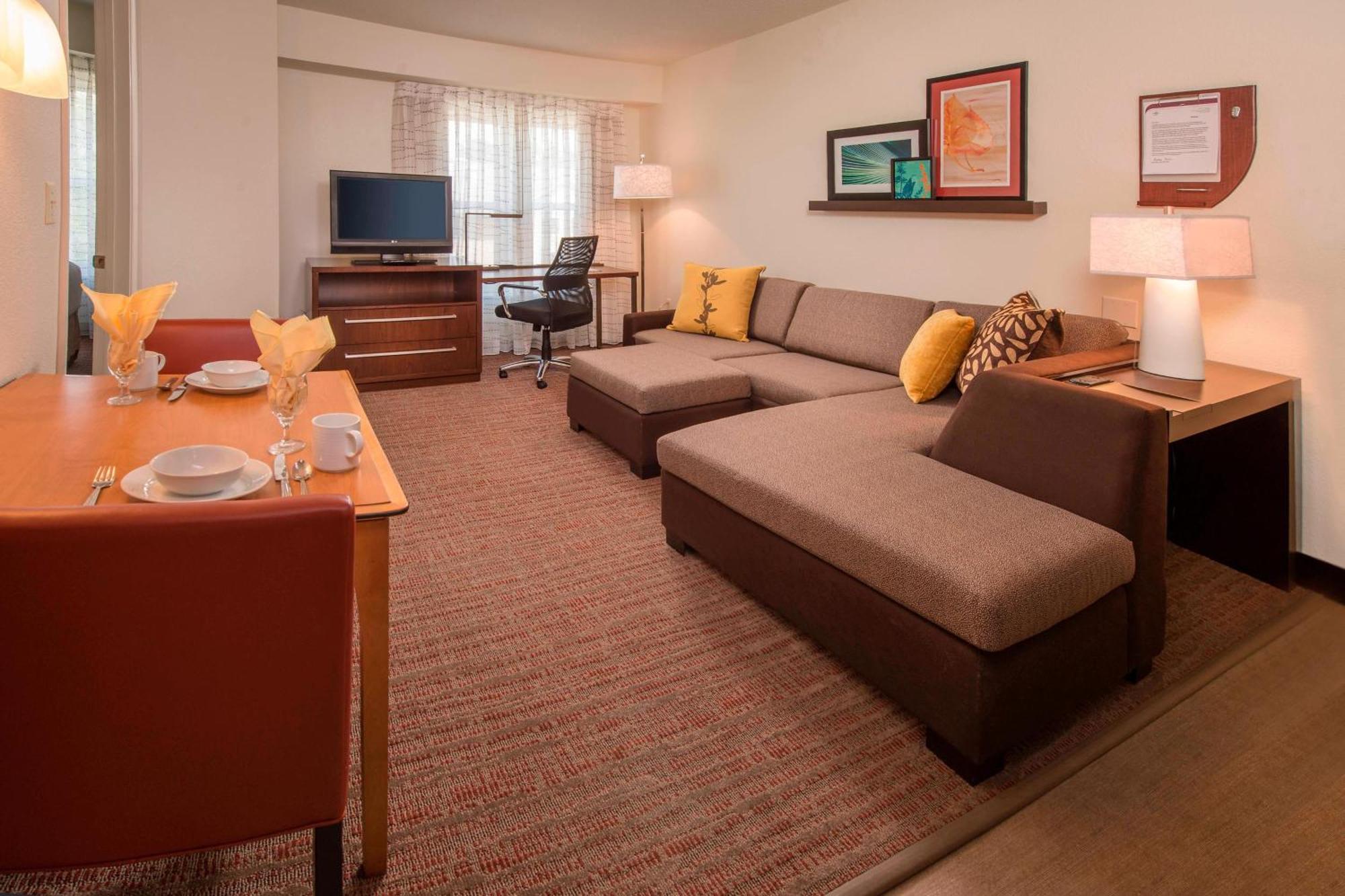 One-Bedroom Queen Suite with Sofa Bed