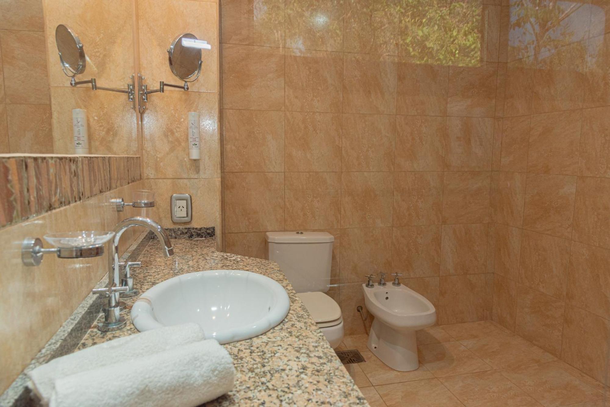 Quarto Triplo Básico