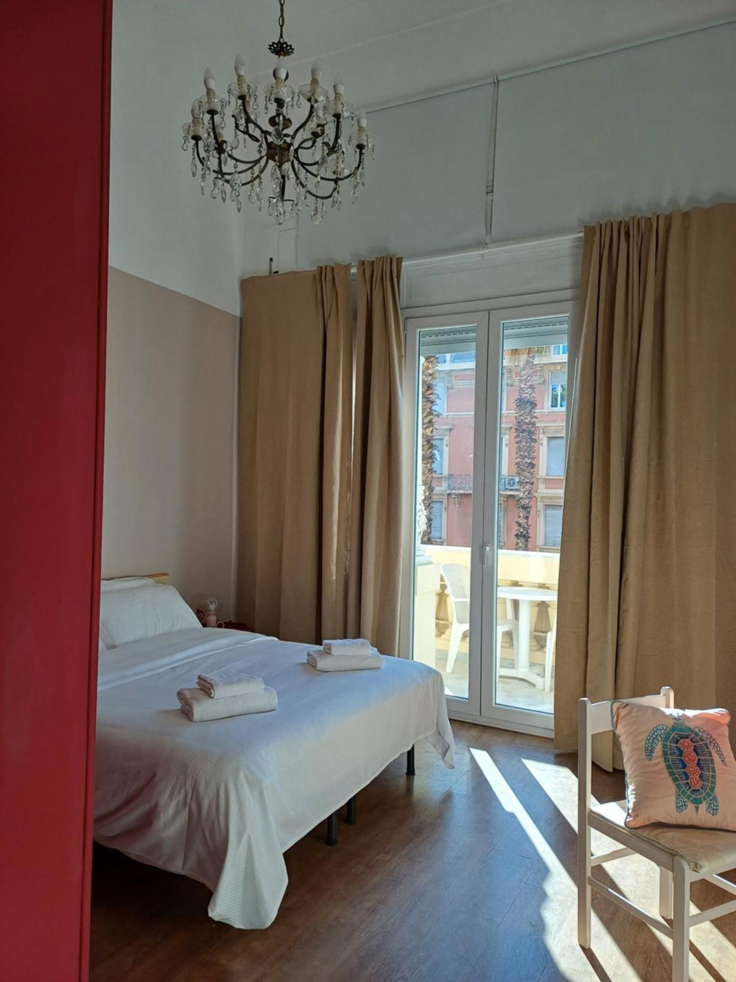 Camera Matrimoniale/Doppia con Letti Singoli con Balcone e Vista Mare