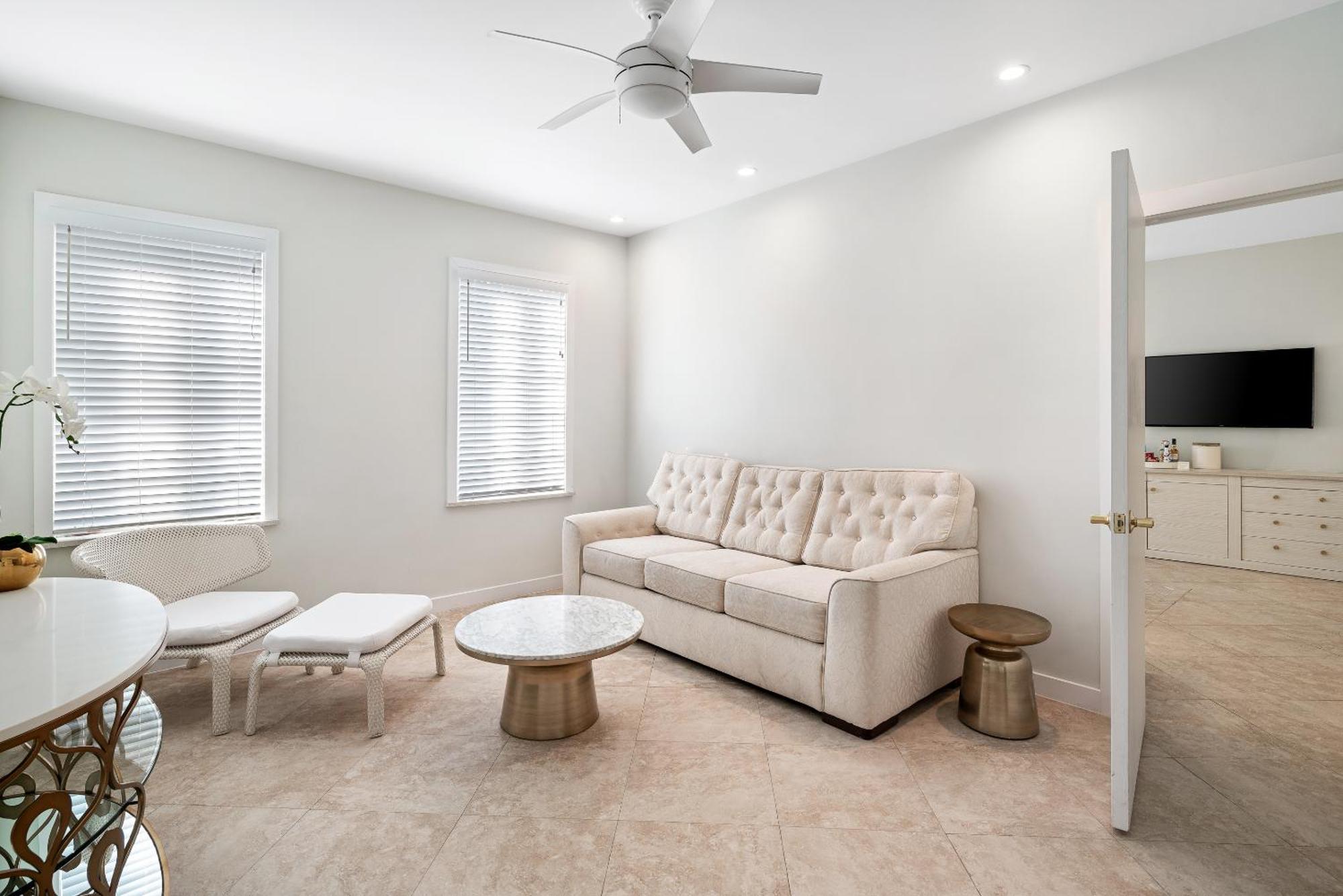 ADA Partial Ocean King Suite