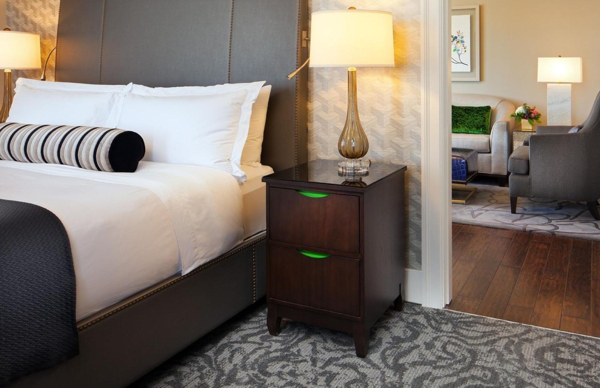 One-Bedroom King Suite,1647717235:JPEG