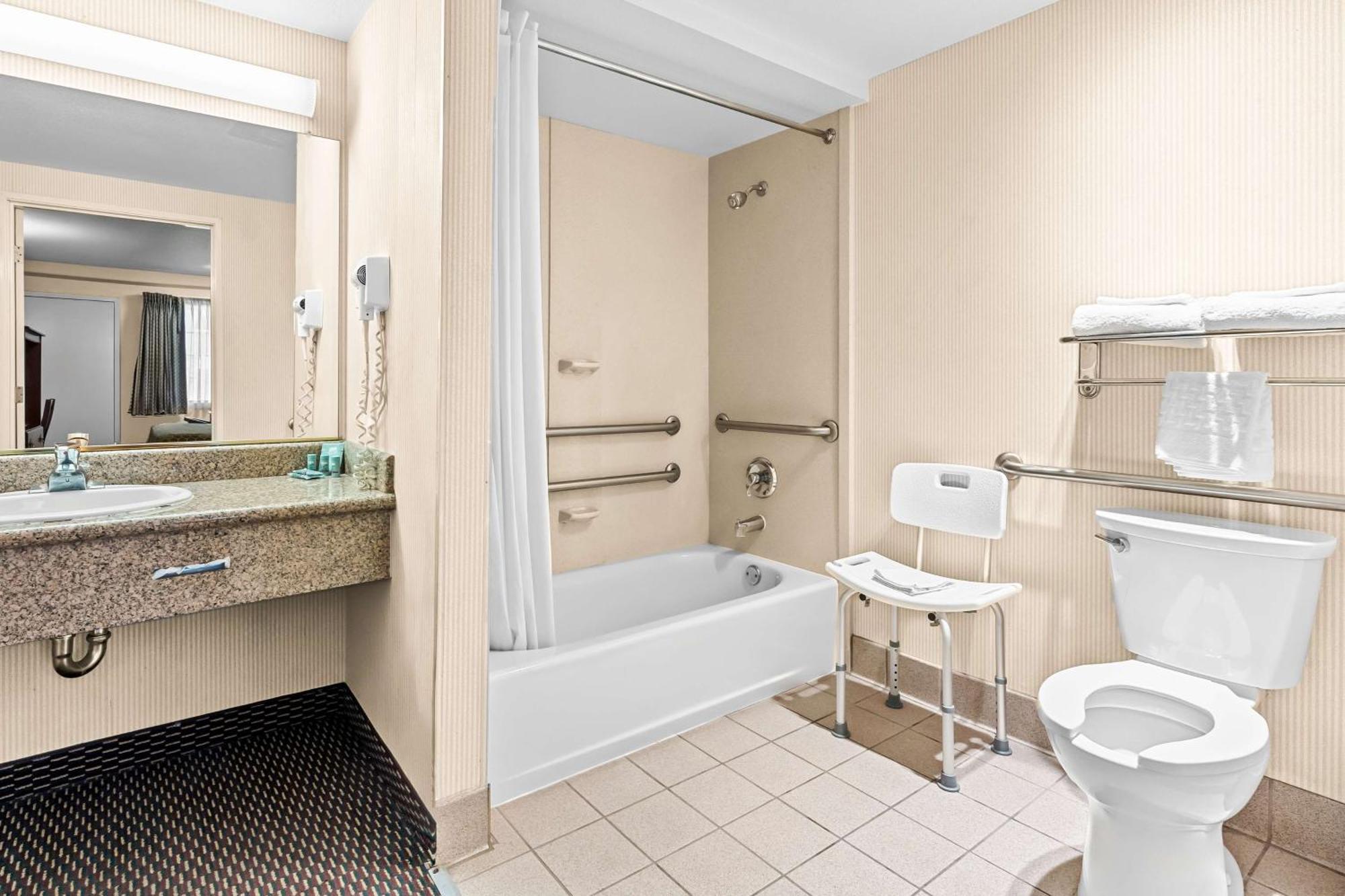 King Room with Bath Tub - Disability Access/Non-Smoking