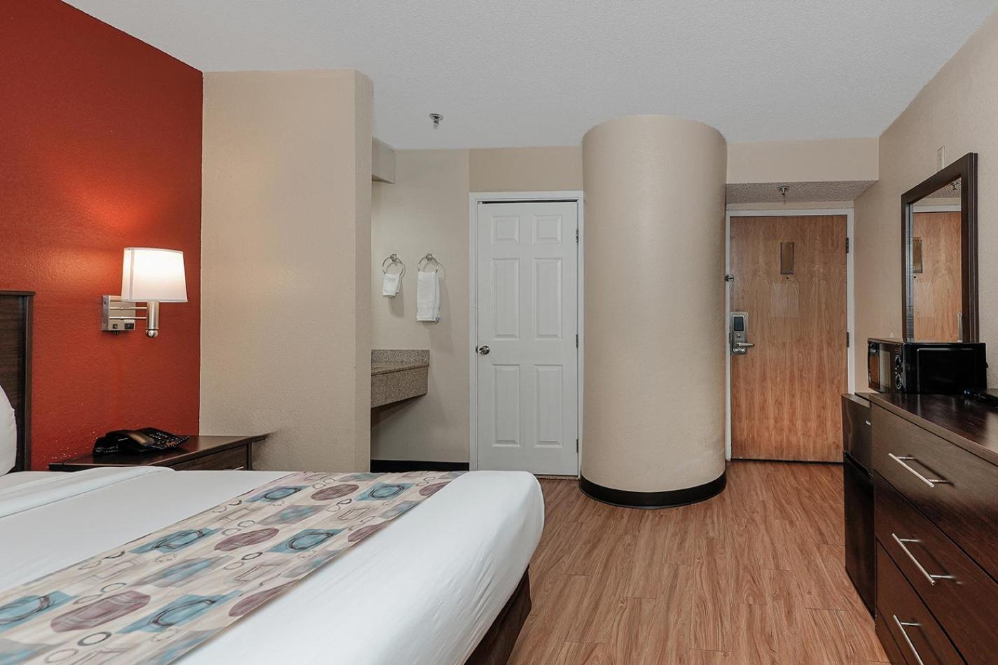 Standard Zimmer mit Queensize-Doppelbett für Nichtraucher