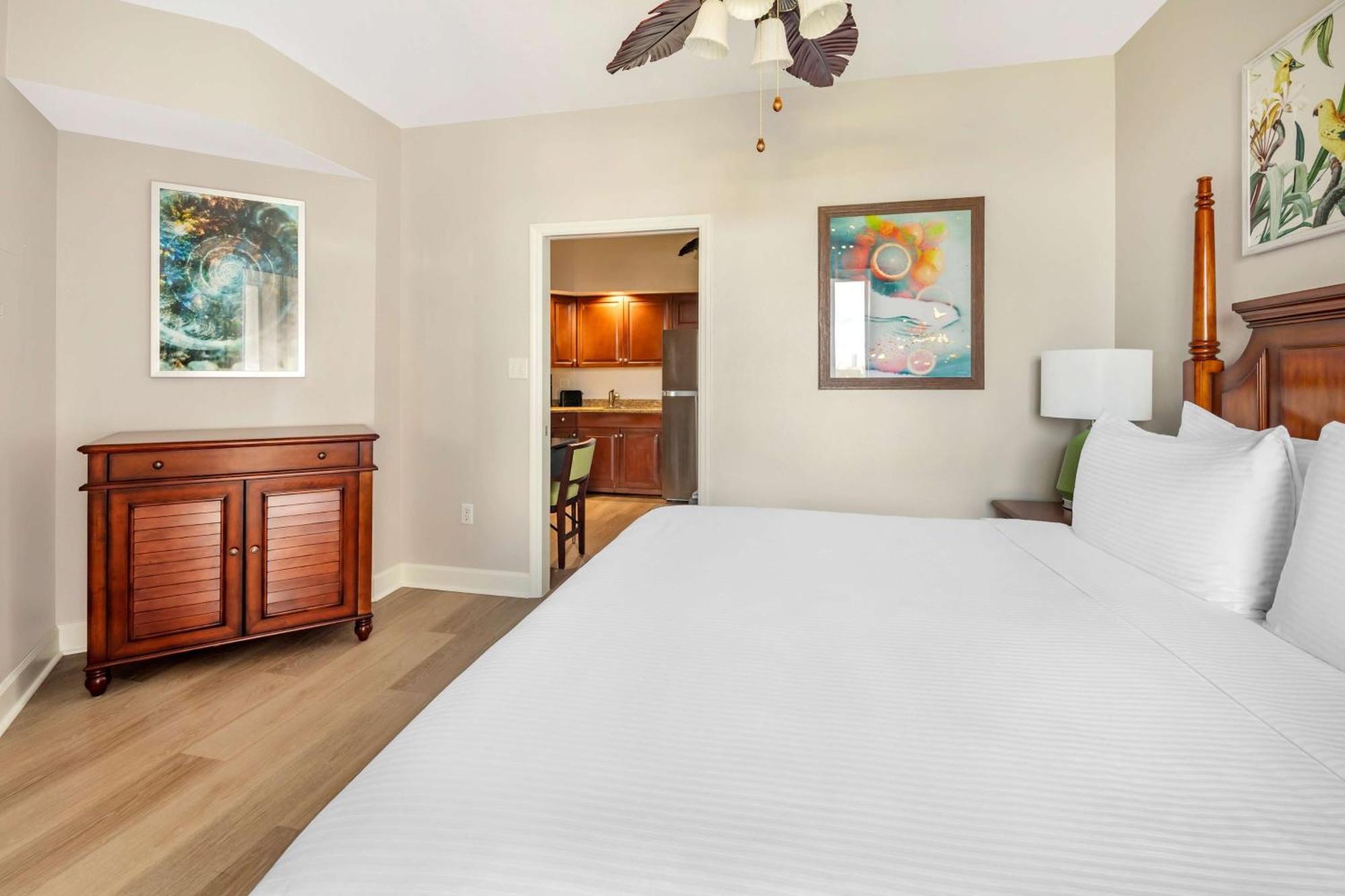 One-Bedroom King Suite,1641724891:JPEG