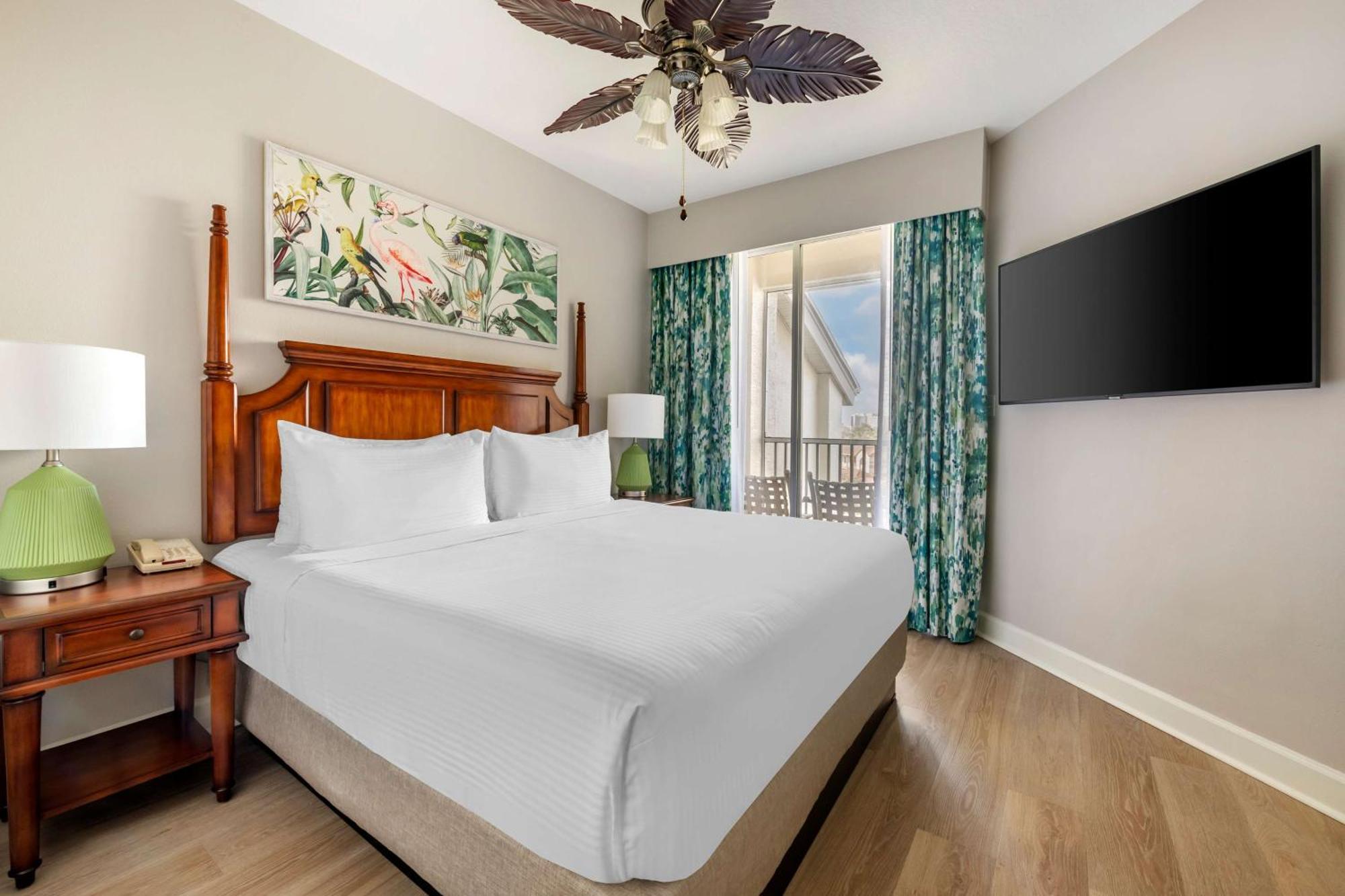 One-Bedroom King Suite - Sofa Bed,1641724894:JPEG