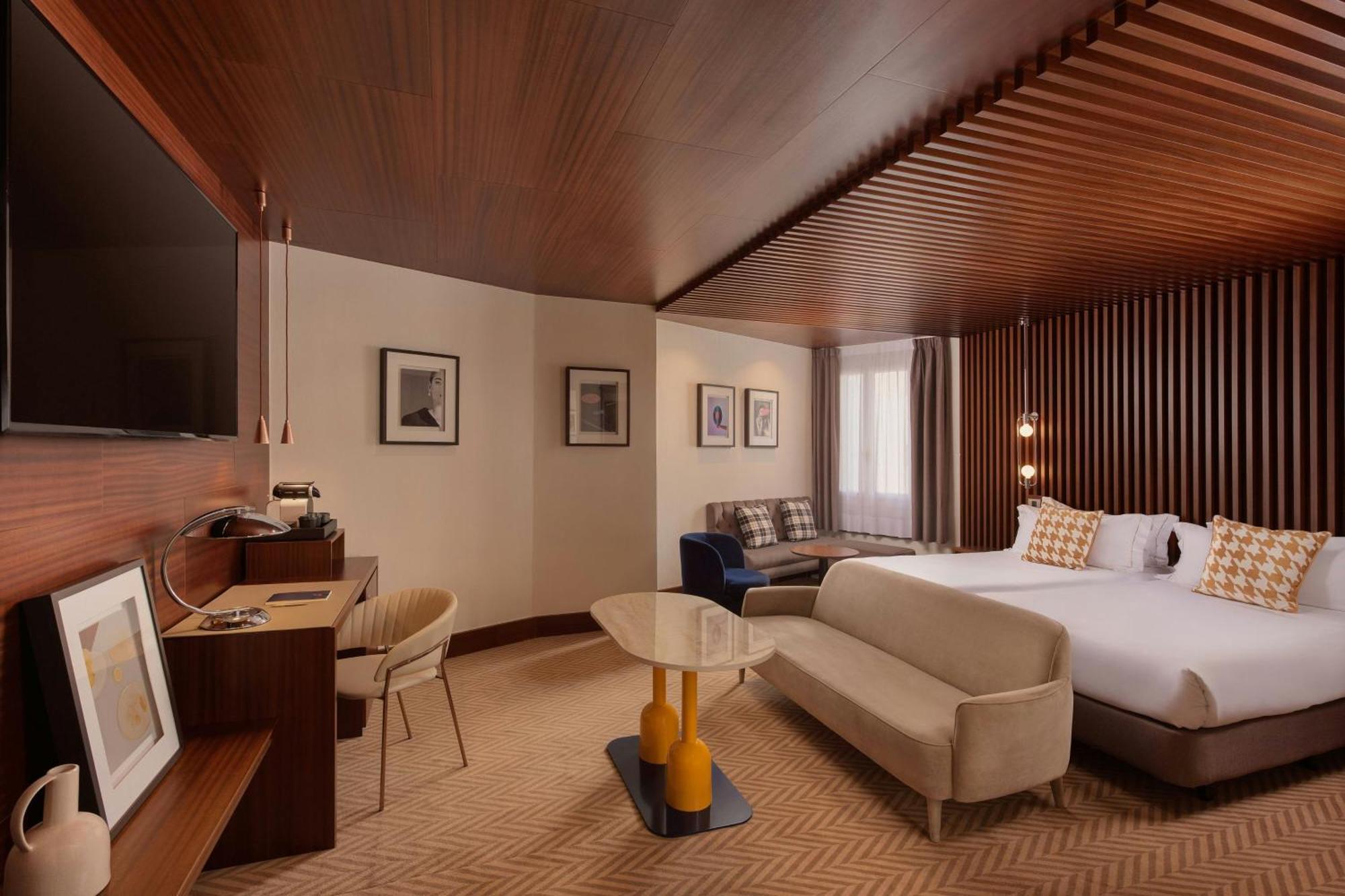 Premium Guest Room with Twin Bed,1643137172:JPEG