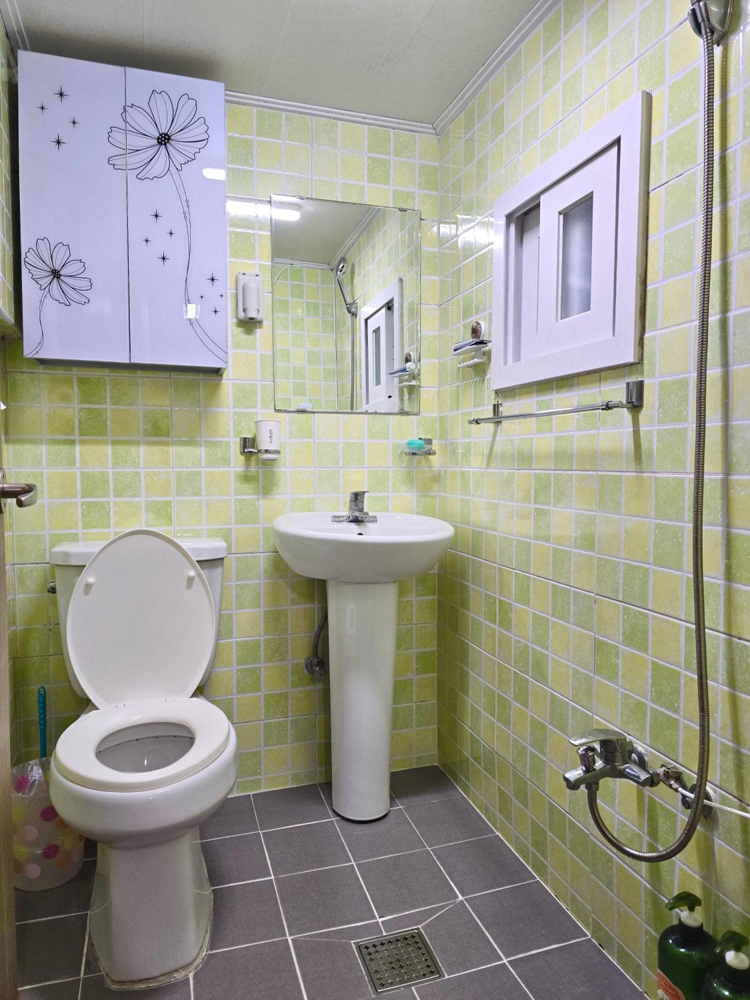 Habitación Cuádruple Económica