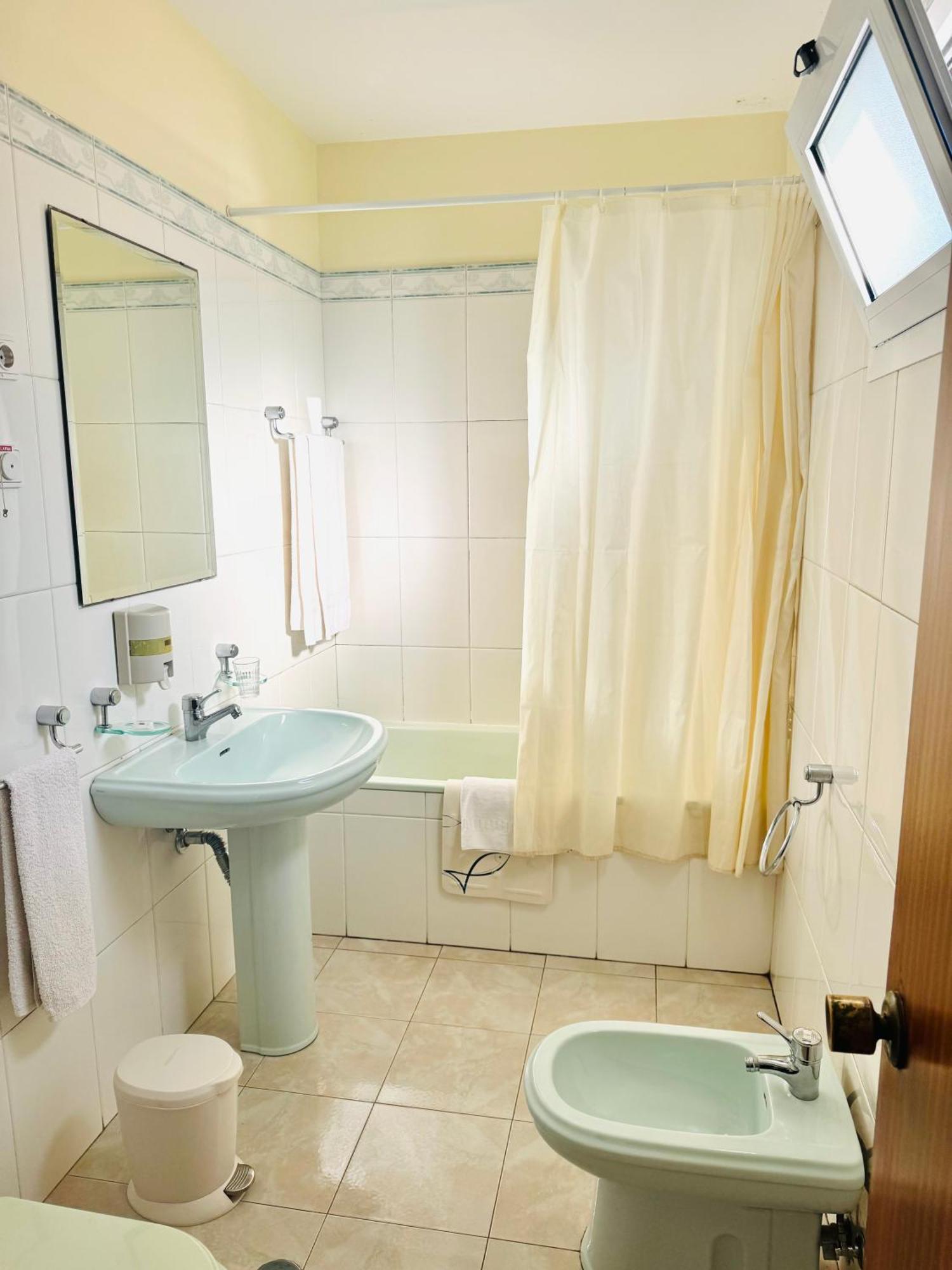 Quarto Duplo com Varanda