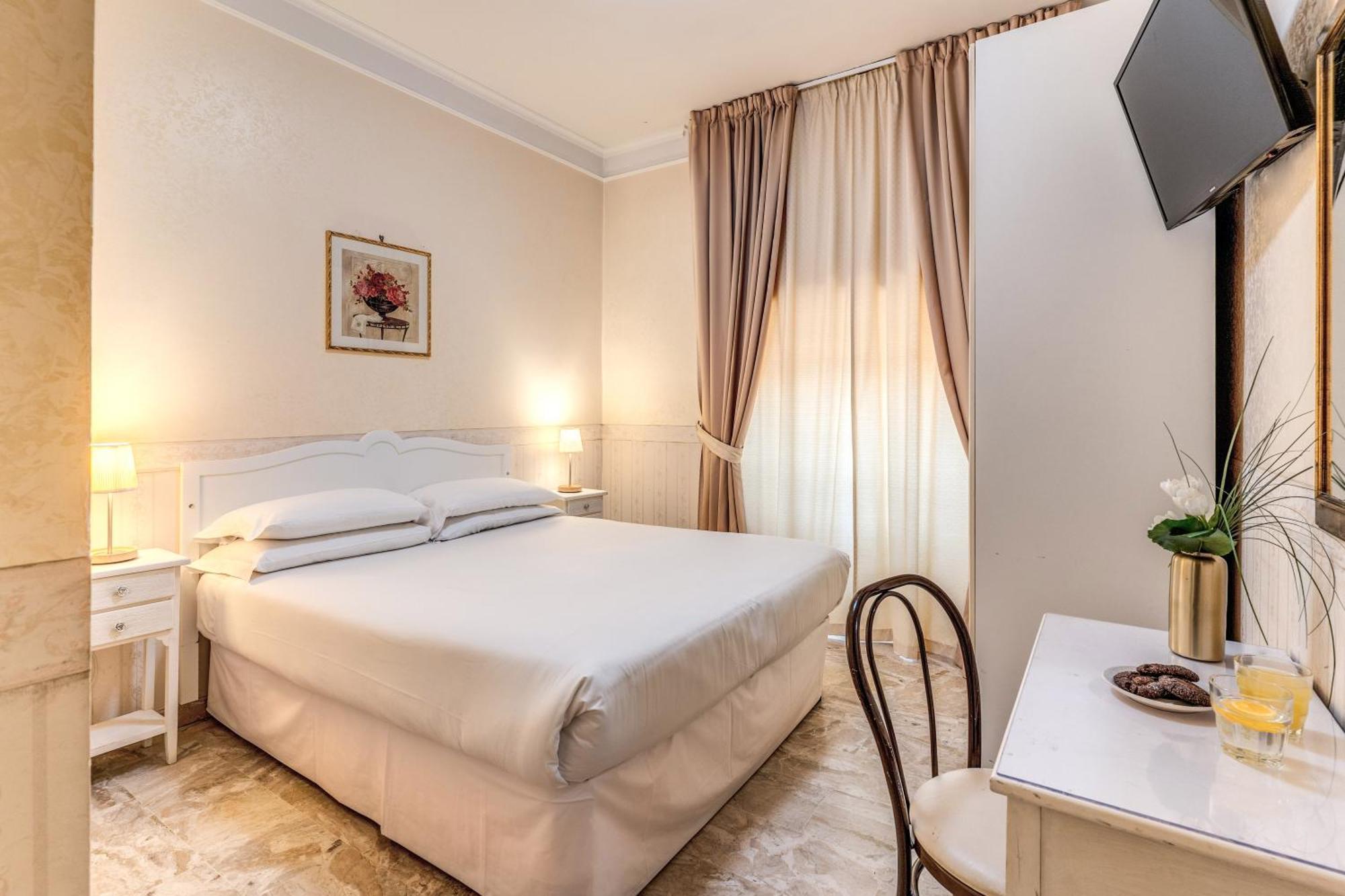 Double or Twin Room,1643756220:JPEG