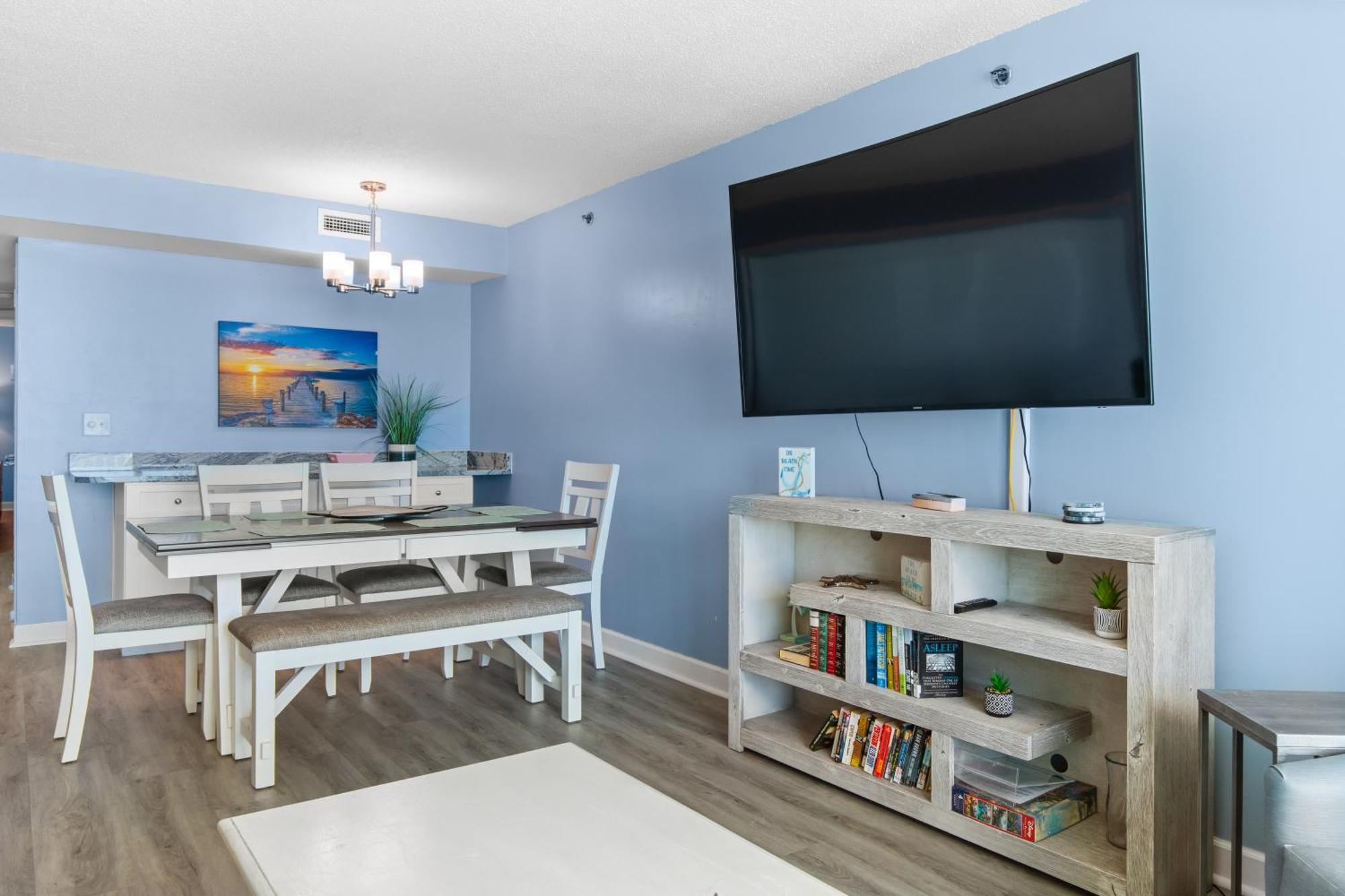 Deluxe Two-Bedroom Suite - Ocean Front