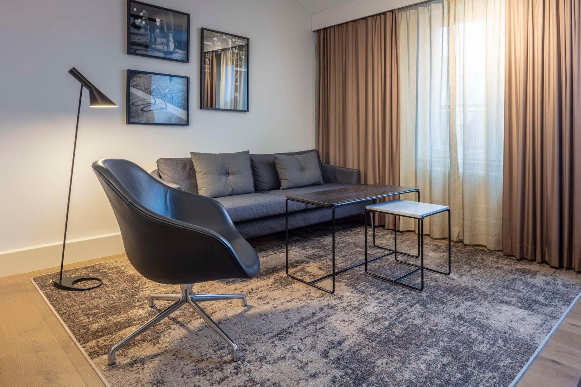 Junior Suite- min 25 years of age acceptable
