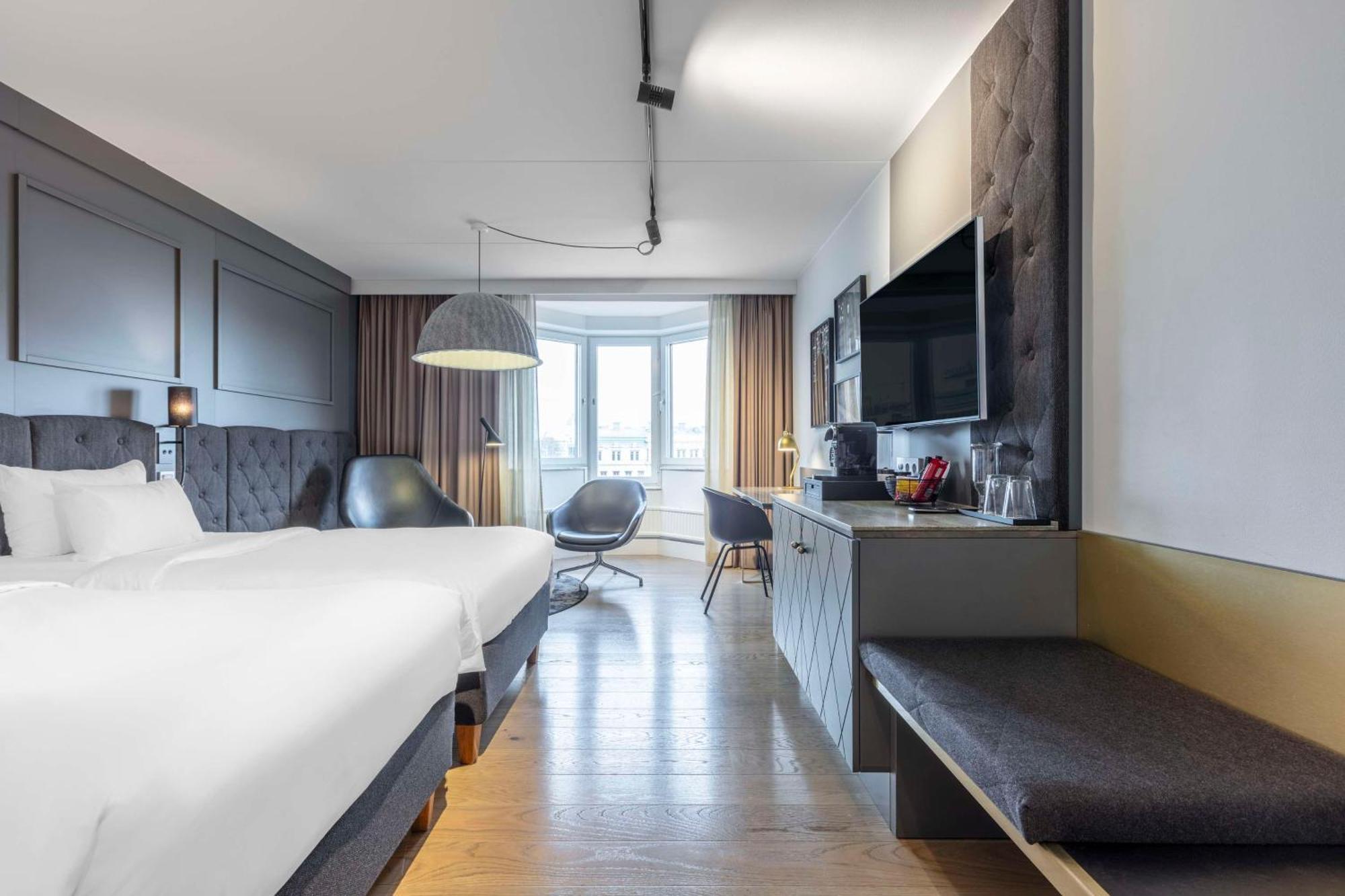 Executive Room with Square View- min 25 years of age acceptable