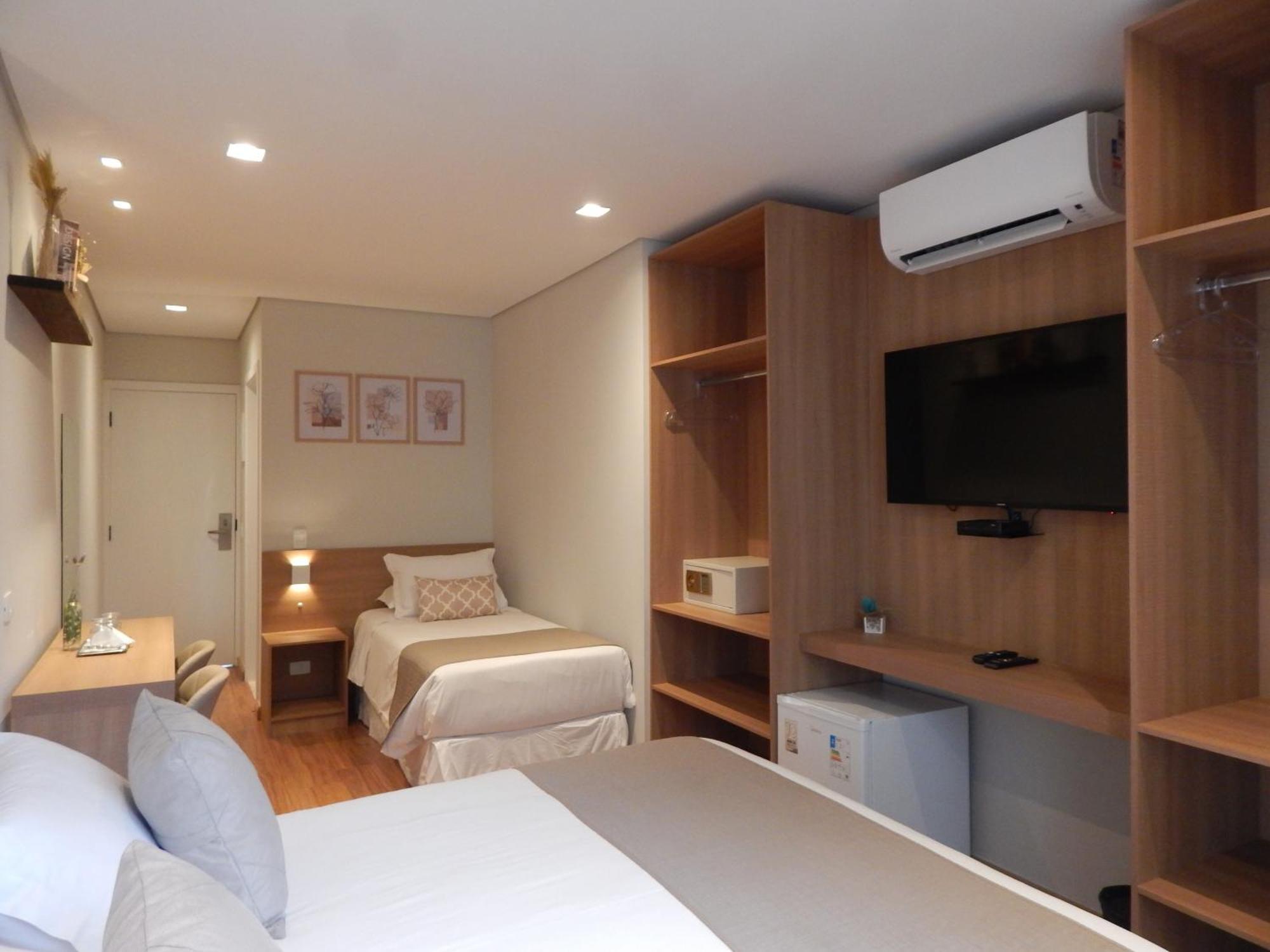 Quarto Duplo com Varanda