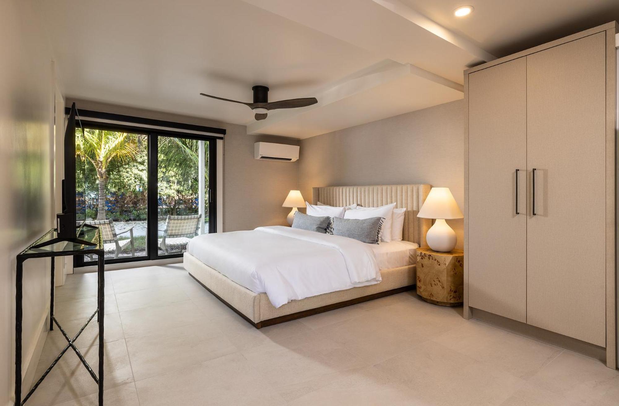 Classic King Room with Kitchen (ADA Accessible)