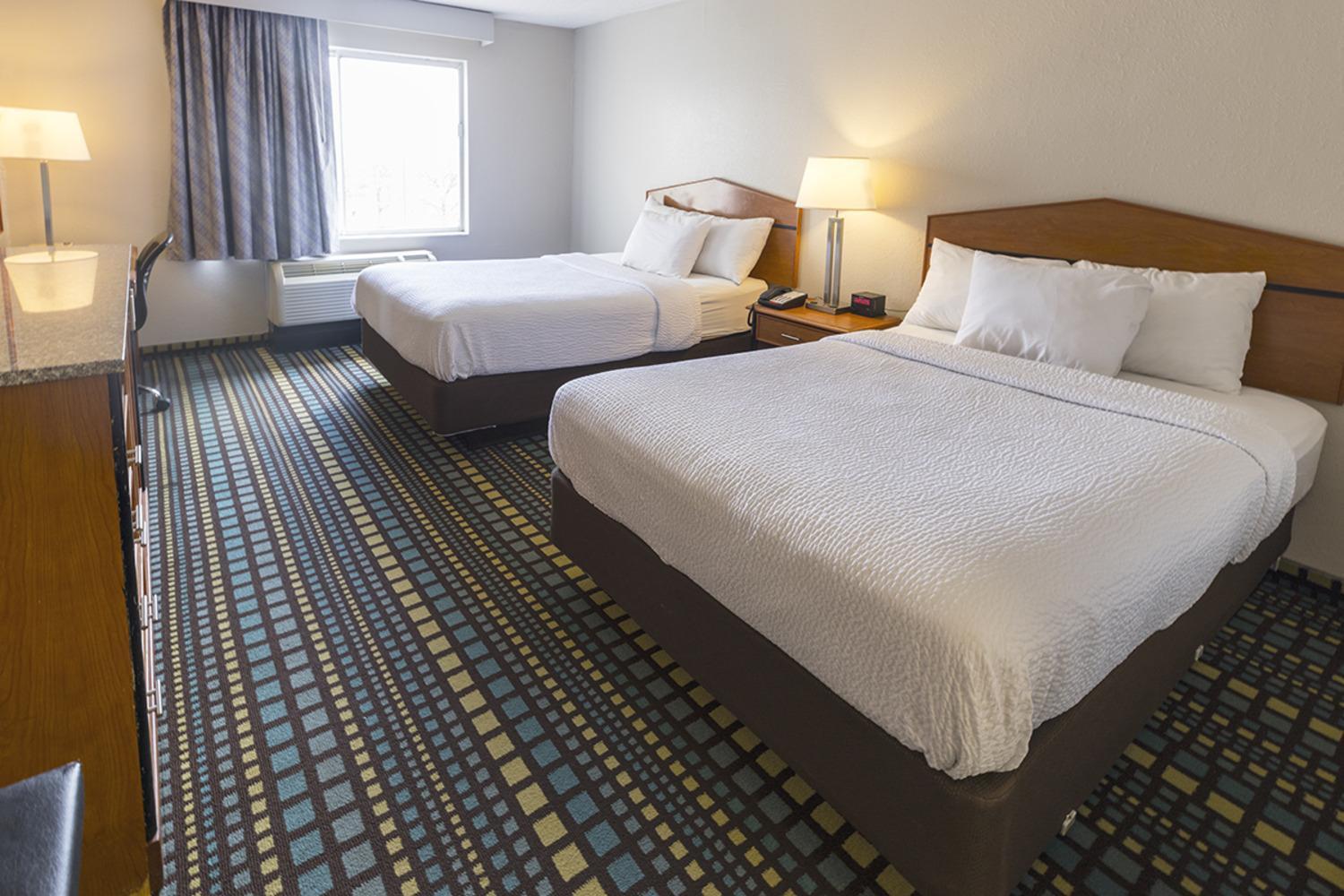 Double Room Two Double Beds Pet Friendly or Smoking,1645671556:JPEG