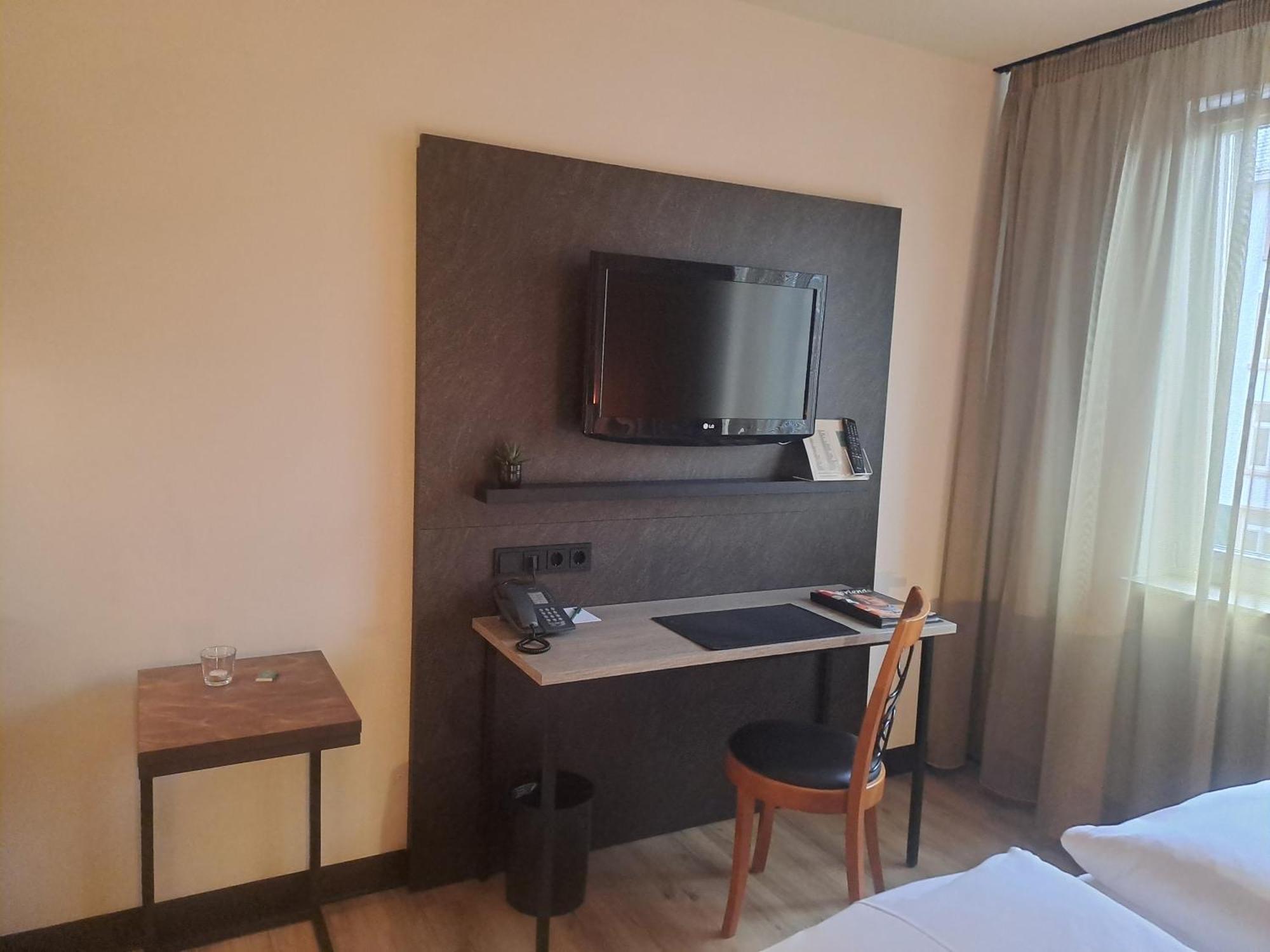 Quarto Duplo com Vista do Jardim