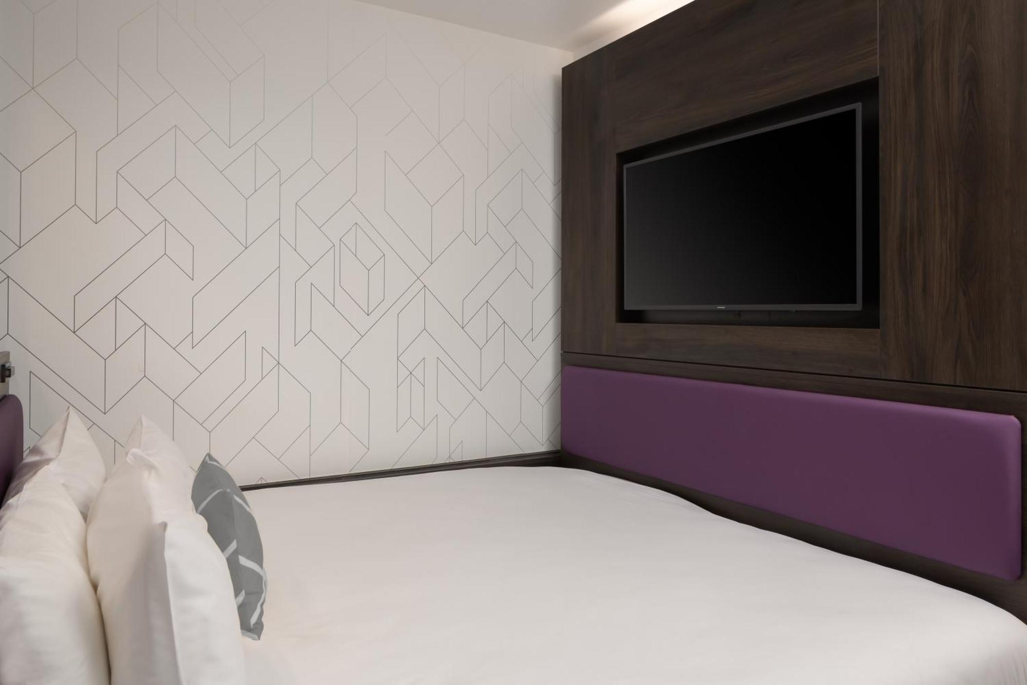 Habitación eficiente sin ventanas - cama extragrande