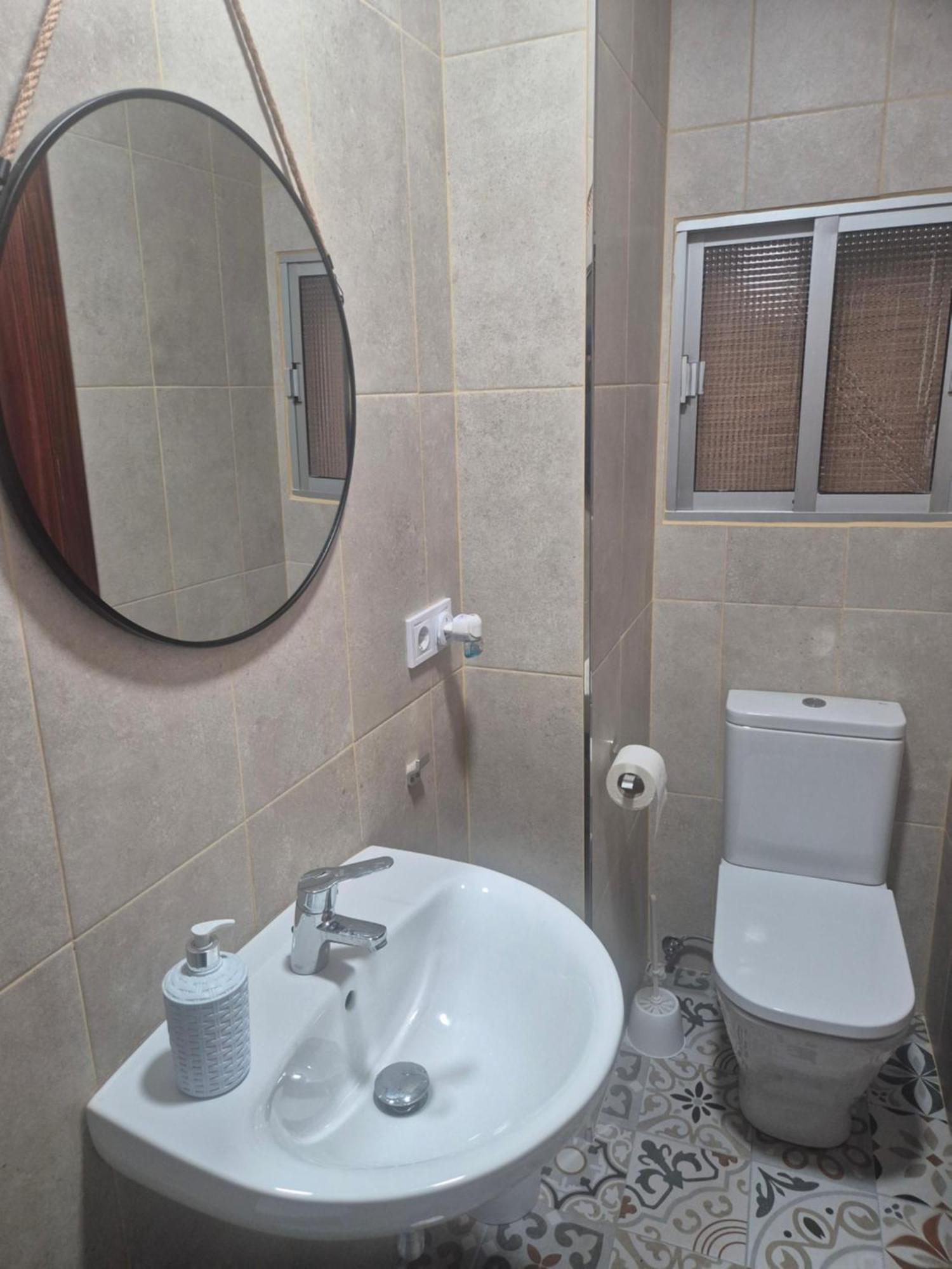 Quarto Quádruplo com Casa de Banho Partilhada