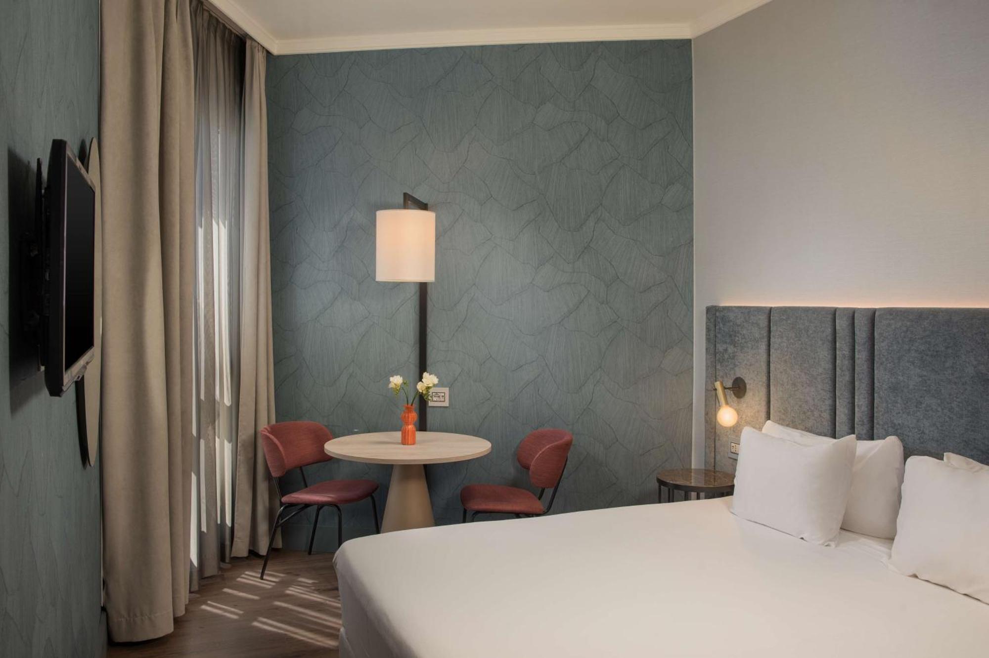 Superior  Double or Twin Room,1400938331:JPEG