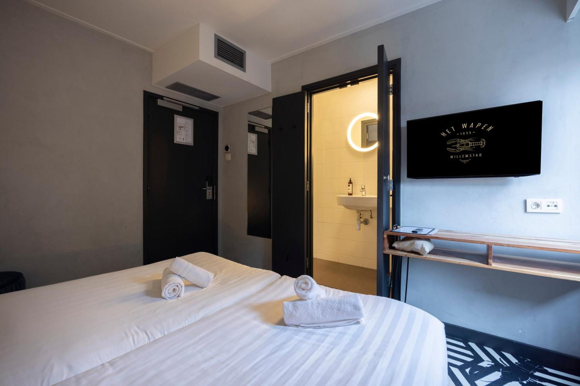 Small Twin Room,1649030450:JPEG