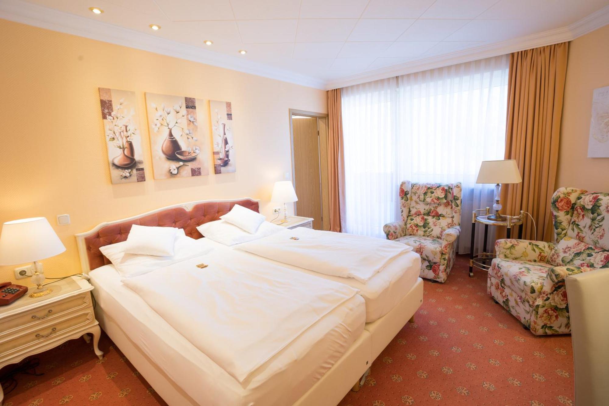 Doppelzimmer mit Balkon