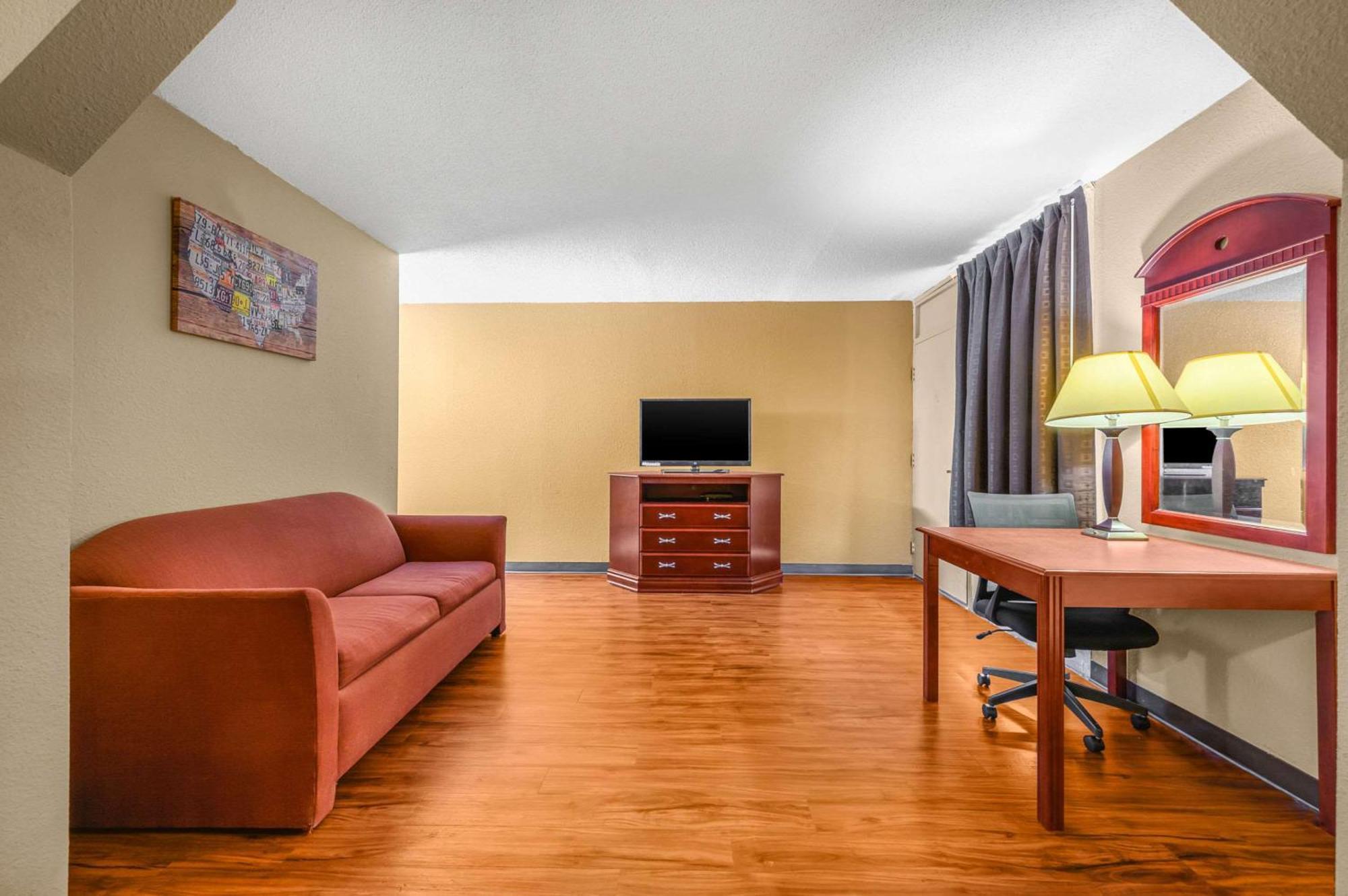 King Suite with Whirlpool - Non smoking