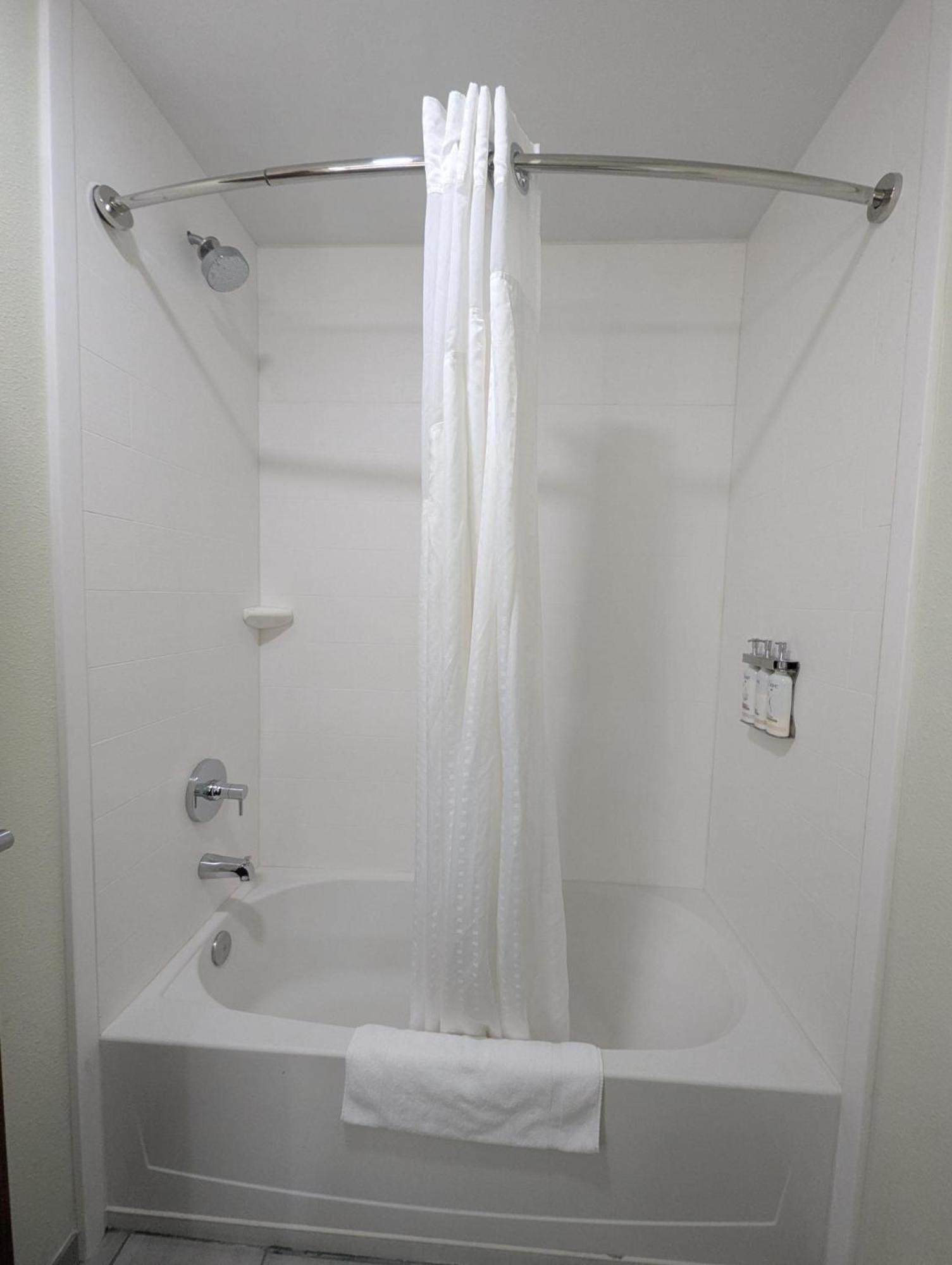Suite with Two Beds - Non-Smoking
