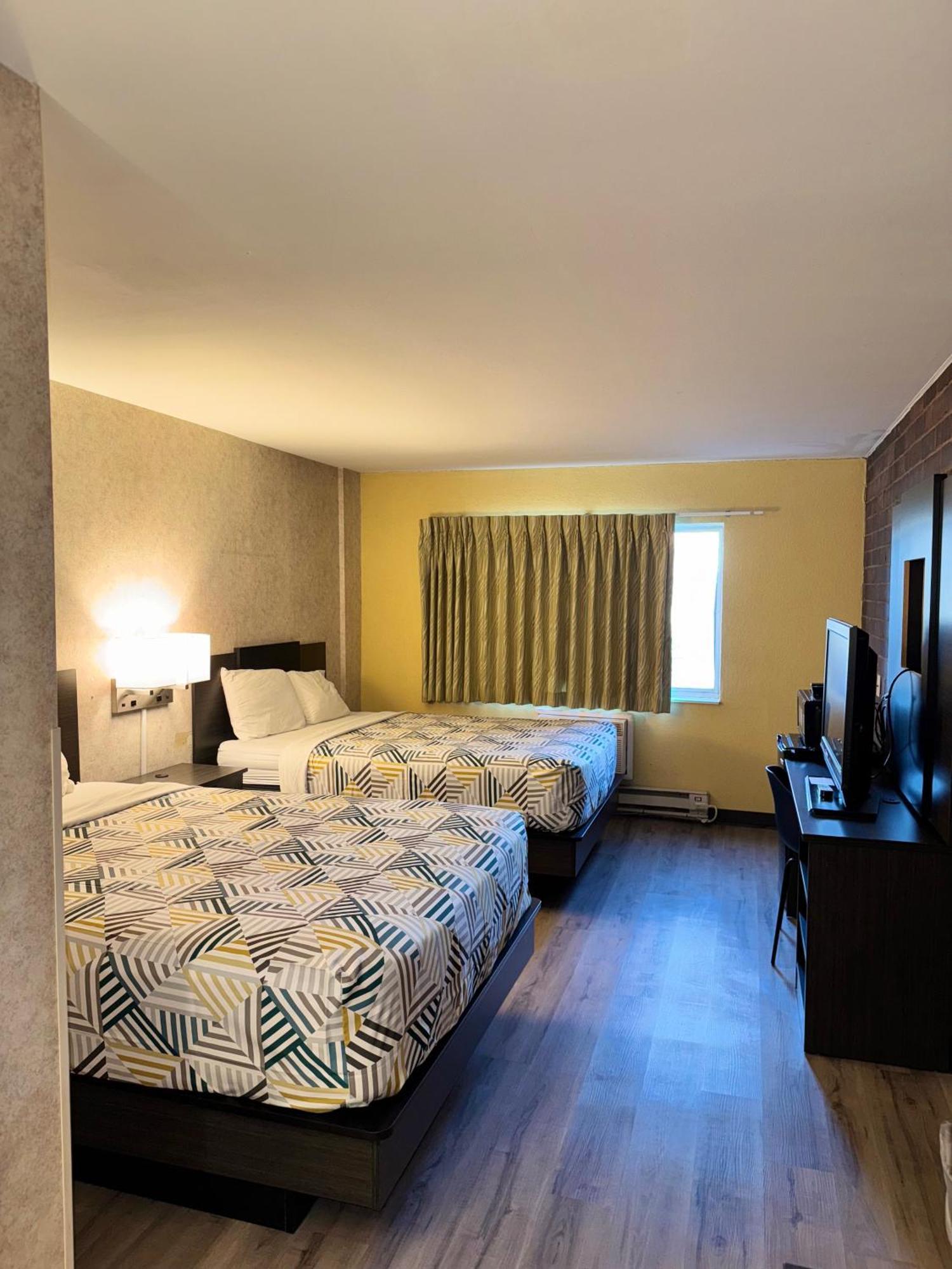 Quadruple Room - Disability Access - Non-Smoking